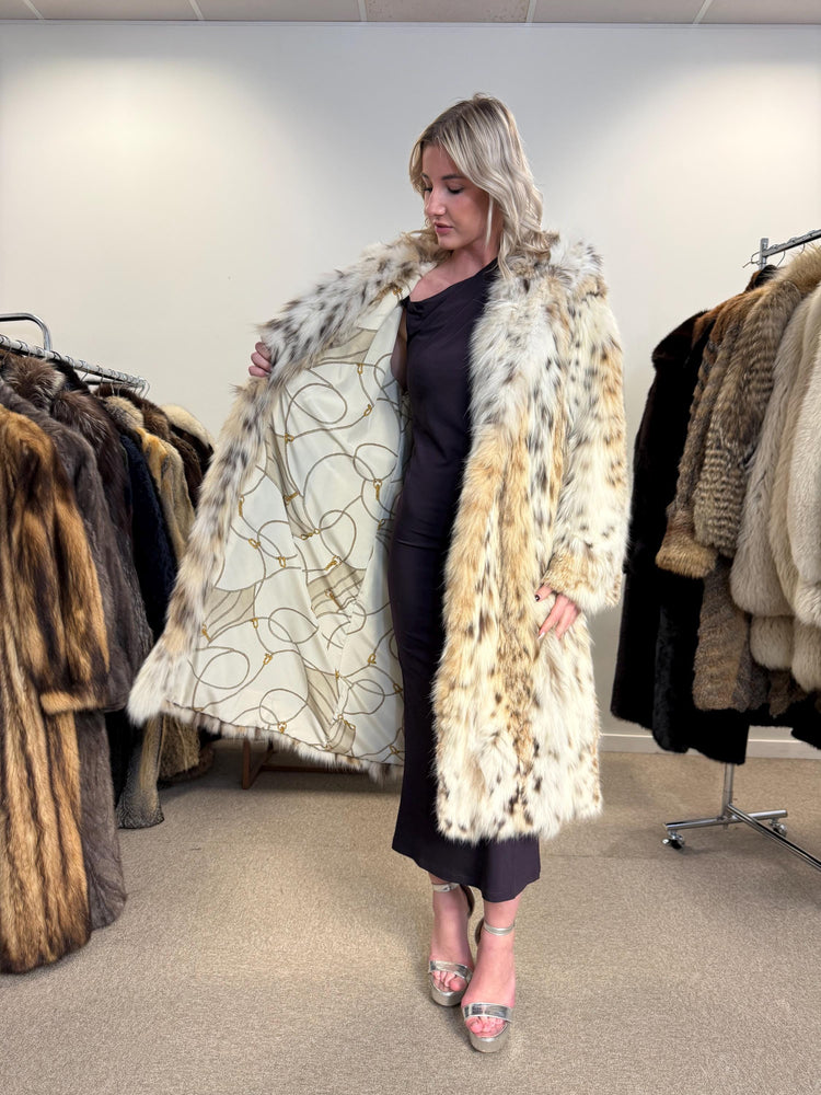 New Lynx Fur Coat, L/XL Size, Vintage Fur Coat, Real Lynx Coat, Long Lynx Coat, Women's Fur Coat, Hooded Fur Coat, Real Fur Coat, Lynx Coat