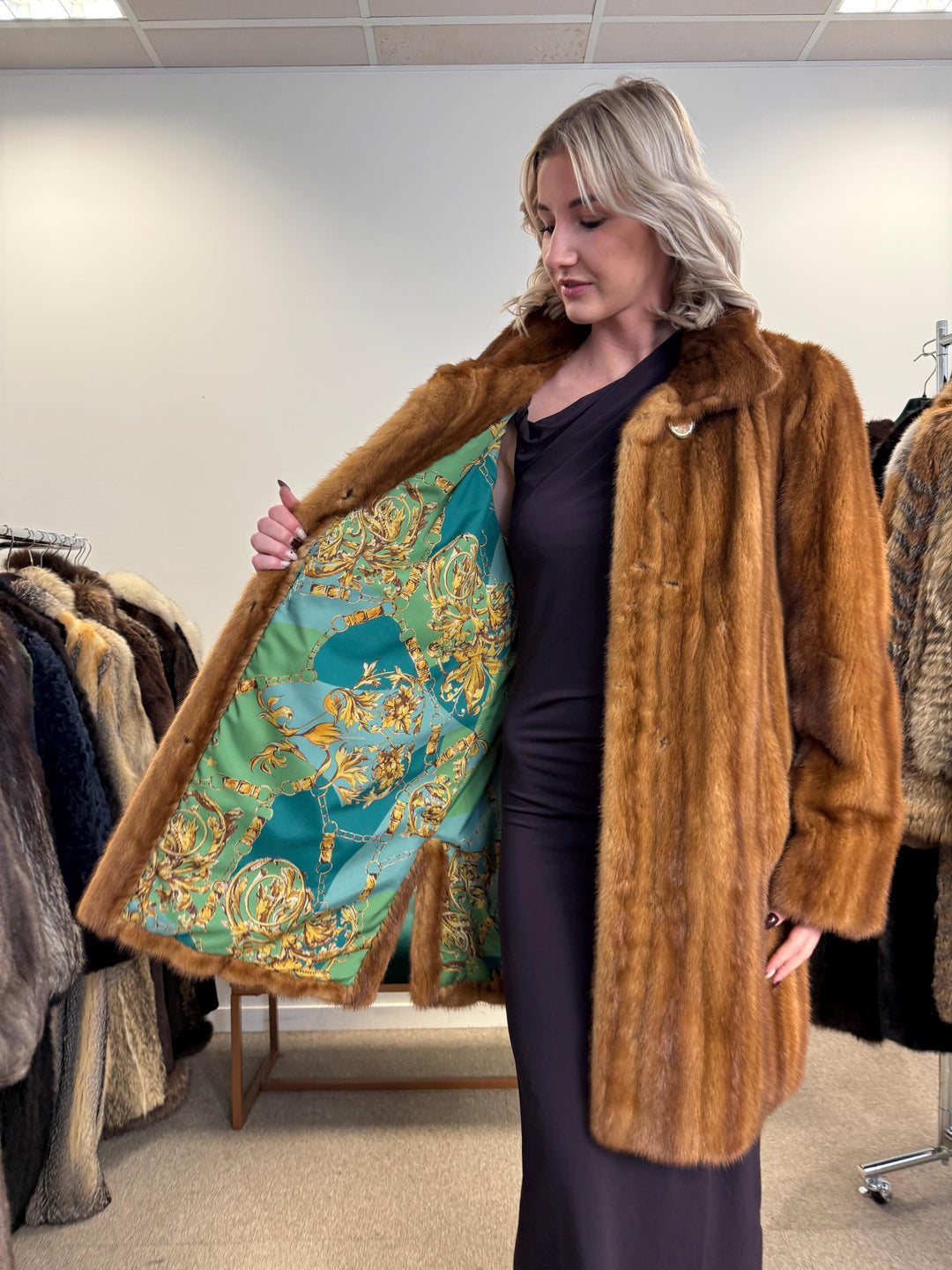 Mink Fur Coat, Large Size, Light Brown Mink Coat, Real Fur Coat, Vintage Fur Coat, Women's Fur Coat, Soft Mink Coat, Thick Mink Fur Coat