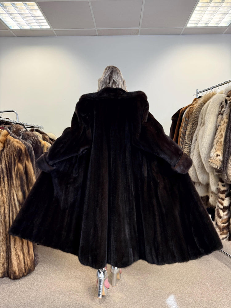 Blackgama Mink Fur Coat, Medium Size, Mink Coat, Real Fur Coat, Fur Coats, Mink Fur Coat, Brown Mink, Brown Mink Coat, Women's Fur Coat, Fur