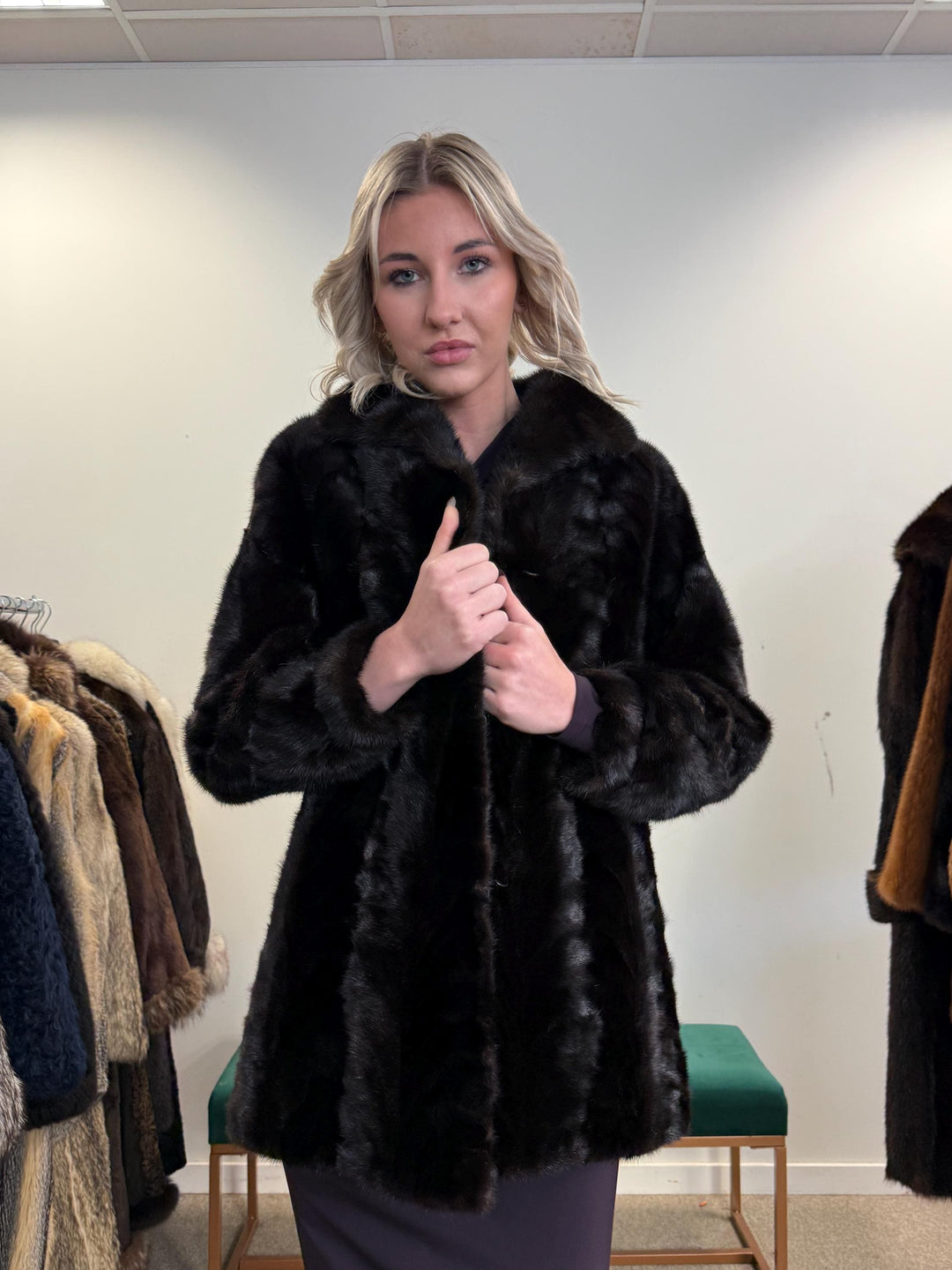 Short Brown Mink Jacket, Small Size, Brown Mink Jacket, Vintage Fur Coat, Real Mink Jacket, Mink Jacket Women, Soft Fur Jacket, Brown Mink