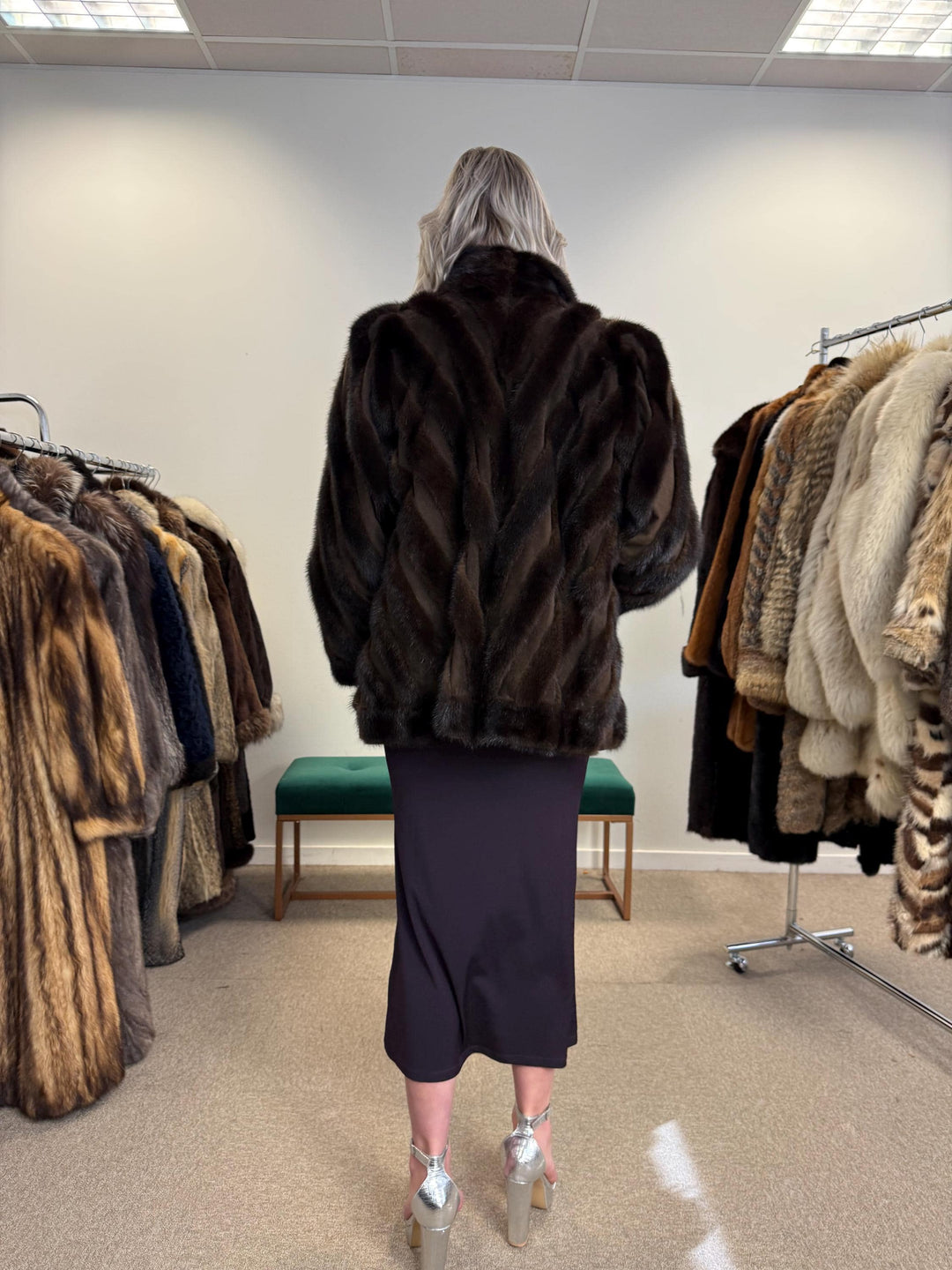 Mink Leather Jacket, Medium Size, Mink Coat, Real Fur Jacket, Fur Coats, Mink Fur, Brown Mink, Fur Leather, Fur Jacket Mink, Brown Fur Coat