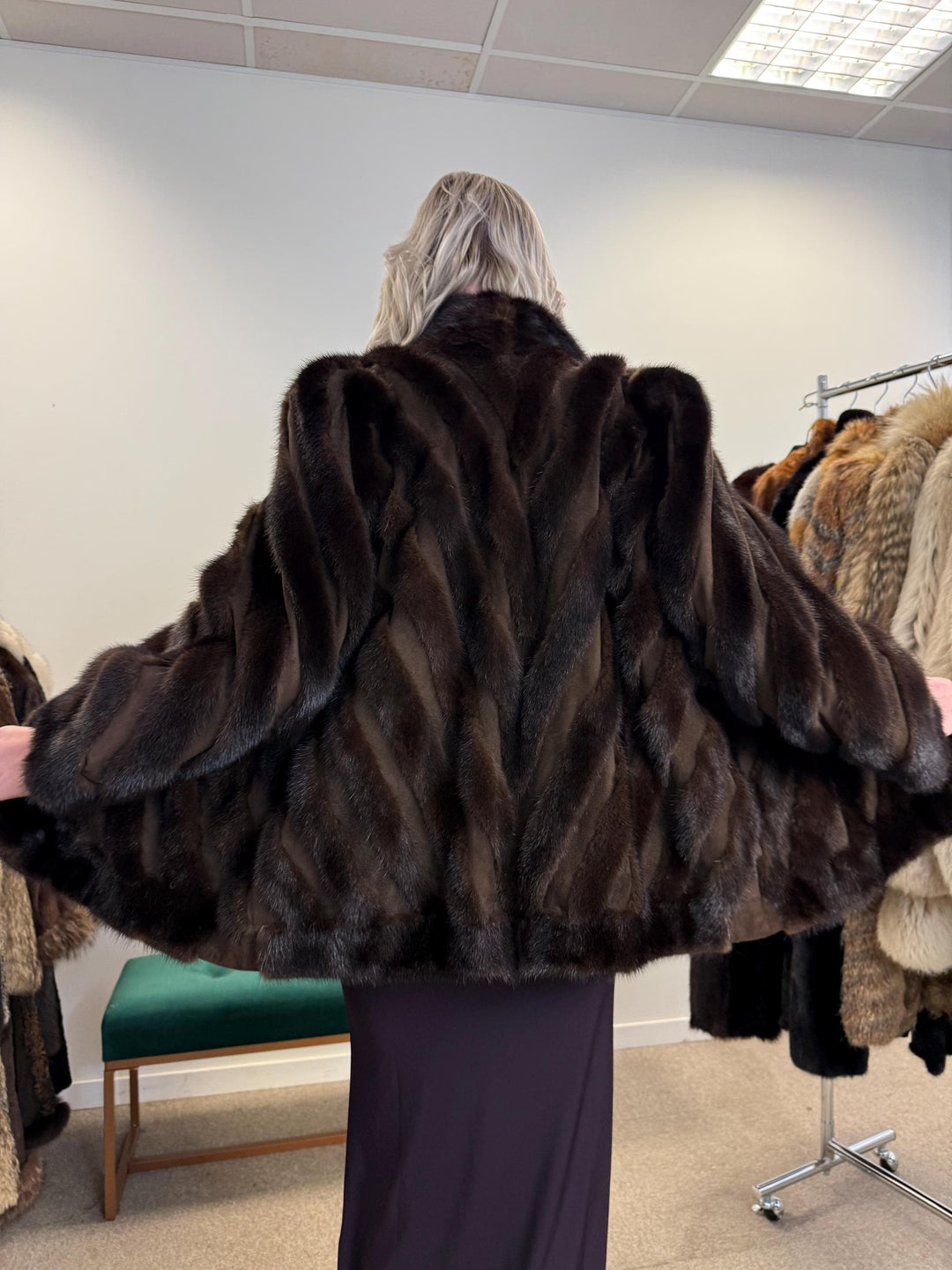 Mink Leather Jacket, Medium Size, Mink Coat, Real Fur Jacket, Fur Coats, Mink Fur, Brown Mink, Fur Leather, Fur Jacket Mink, Brown Fur Coat