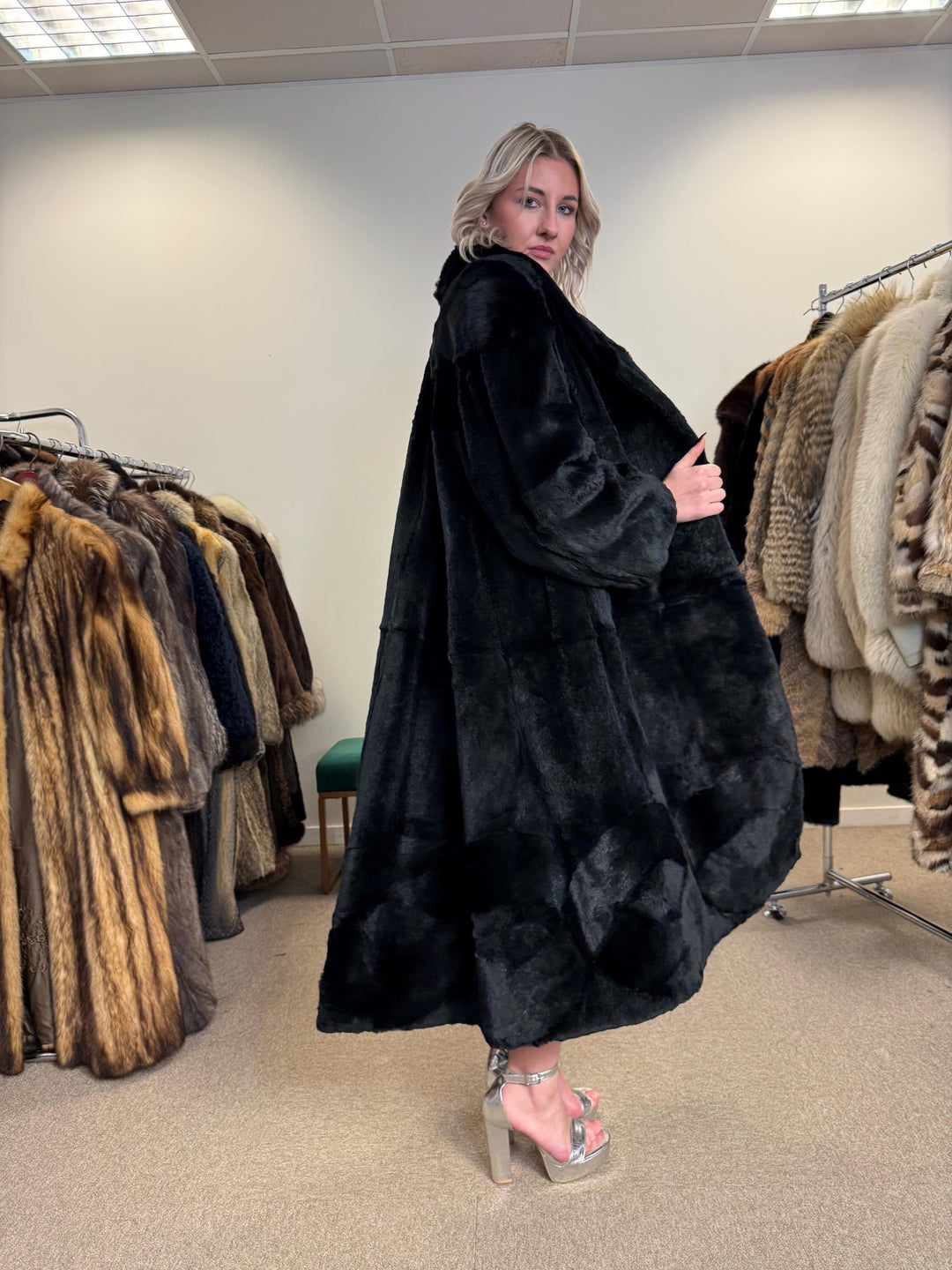 Sheared Black Mink Coat, Large Size, Oversized Mink Coat, Black Mink, Mink Fur Coat, Luxury Black Mink Coat, Women's Fur Coat, Real Mink Fur
