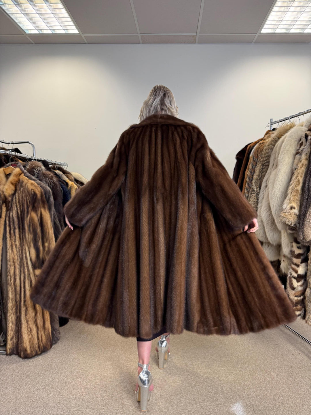 Brown Mink Fur Coat, M/L Size, Women's Fur Coat, Vintage Fur Coat, Real Fur Coat, Mink Coat, Thick Mink Fur, Mink Fur Coat, Fur Coat Mink