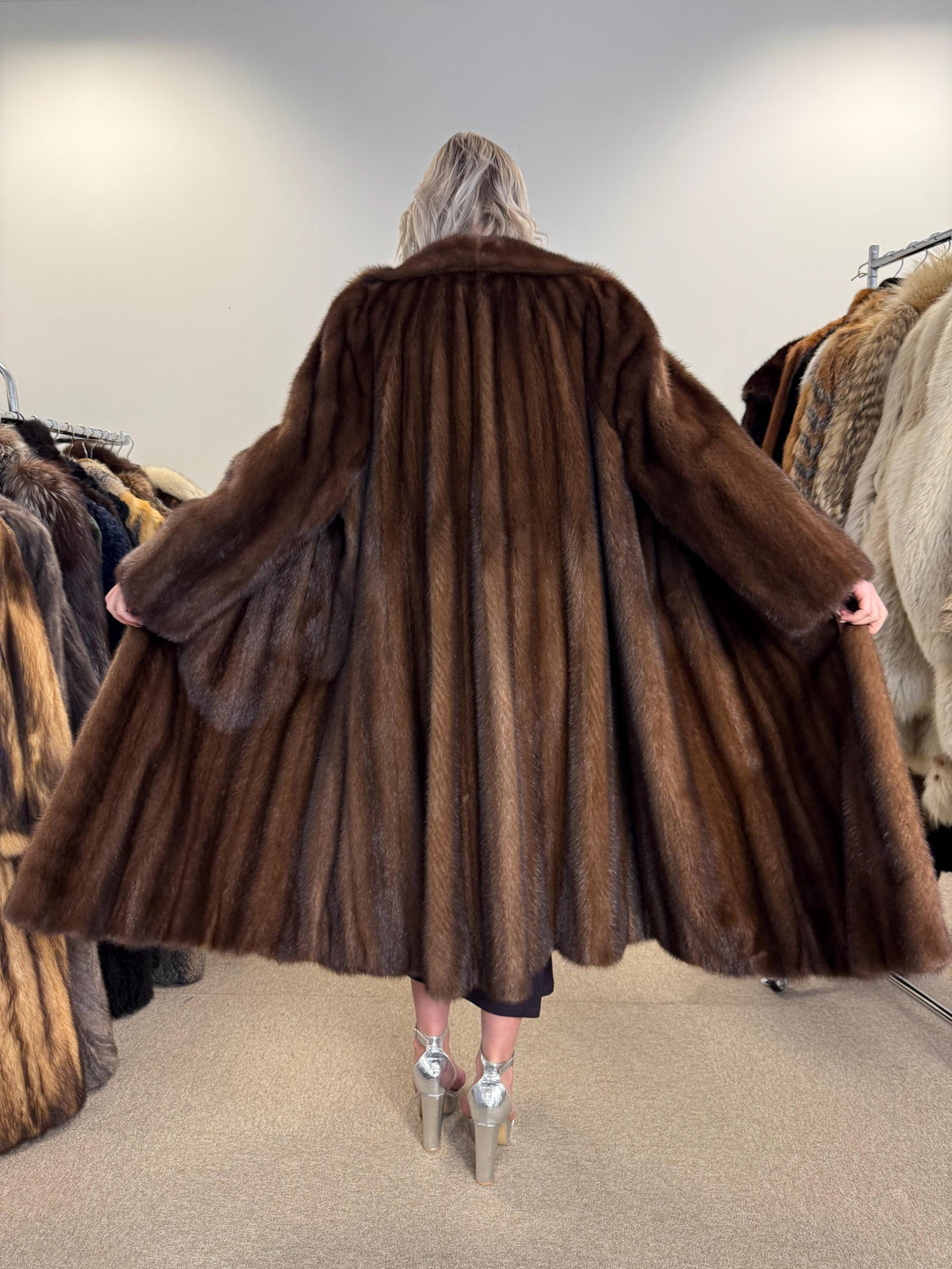 Brown Mink Fur Coat, M/L Size, Women's Fur Coat, Vintage Fur Coat, Real Fur Coat, Mink Coat, Thick Mink Fur, Mink Fur Coat, Fur Coat Mink