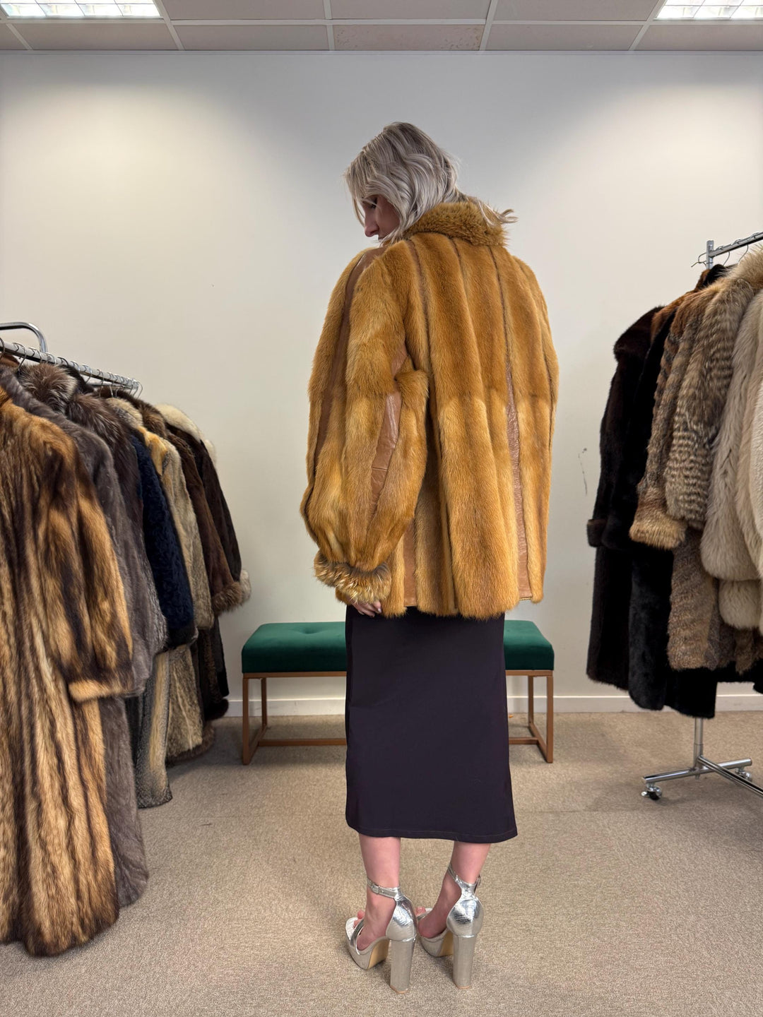Golden Mink Fur Jacket, Medium Size, Mink Fur Jacket, Golden Mink, Real Fur Jacket, Vintage Fur Coat, Women's Fur Jacket, Mink Jacket