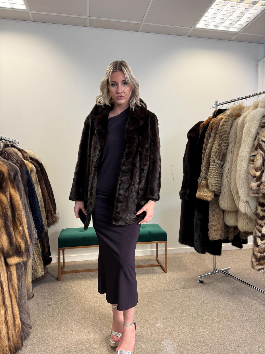 Dark Brown Mink Jacket, Medium Size, Mink Coat, Real Fur Coat, Fur Coats, Mink Fur, Brown Mink, Fur Jacket Mink, Brown Fur Coat, Soft Mink