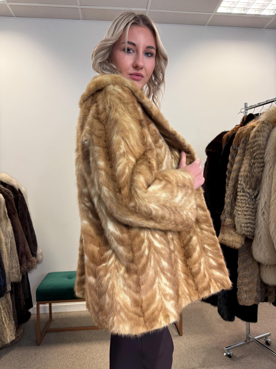 Golden Mink Jacket, Medium Size, Mink Coat, Real Fur Coat, Fur Coats, Mink Fur, Golden Mink, Fur Jacket Mink, Thick Fur Jacket, Soft Mink