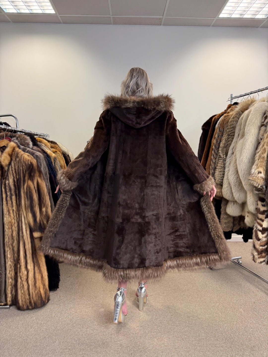 Sheared Beaver with Raccoon Coat, Small Size, Brown Fur Coat, Fur Coat Women, Beaver Fur, Raccoon Coat, Real Fur, Vintage Fur Coat, Raccoon