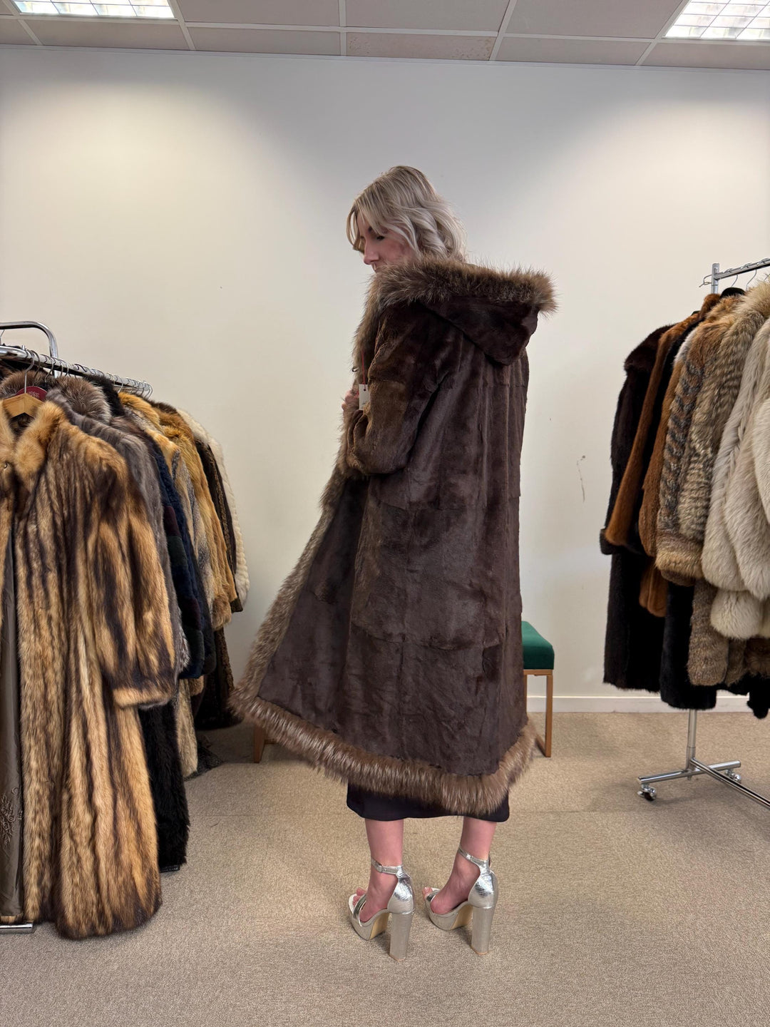 Sheared Beaver with Raccoon Coat, Small Size, Brown Fur Coat, Fur Coat Women, Beaver Fur, Raccoon Coat, Real Fur, Vintage Fur Coat, Raccoon