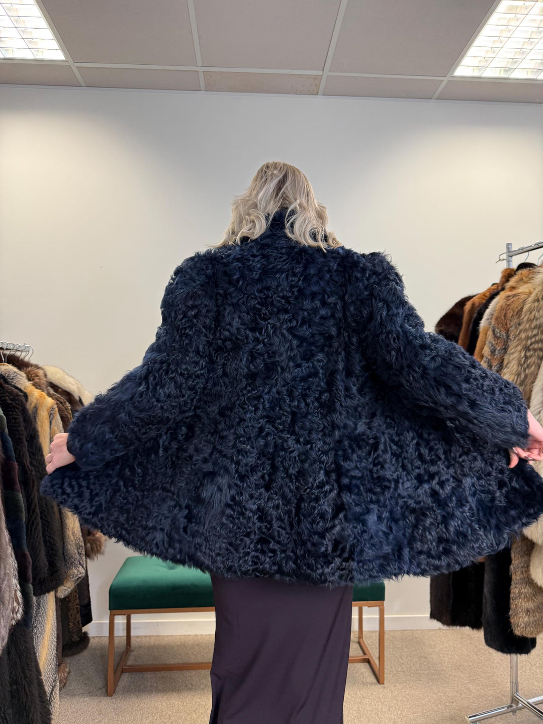 Curly Sheep Fur Jacket, Small Size, Dyed Blue Fur Jacket, Sheep Jacket, Real Fur Coat, Vintage Fur Jacket, Women's Fur Coat, Blue Fur Jacket