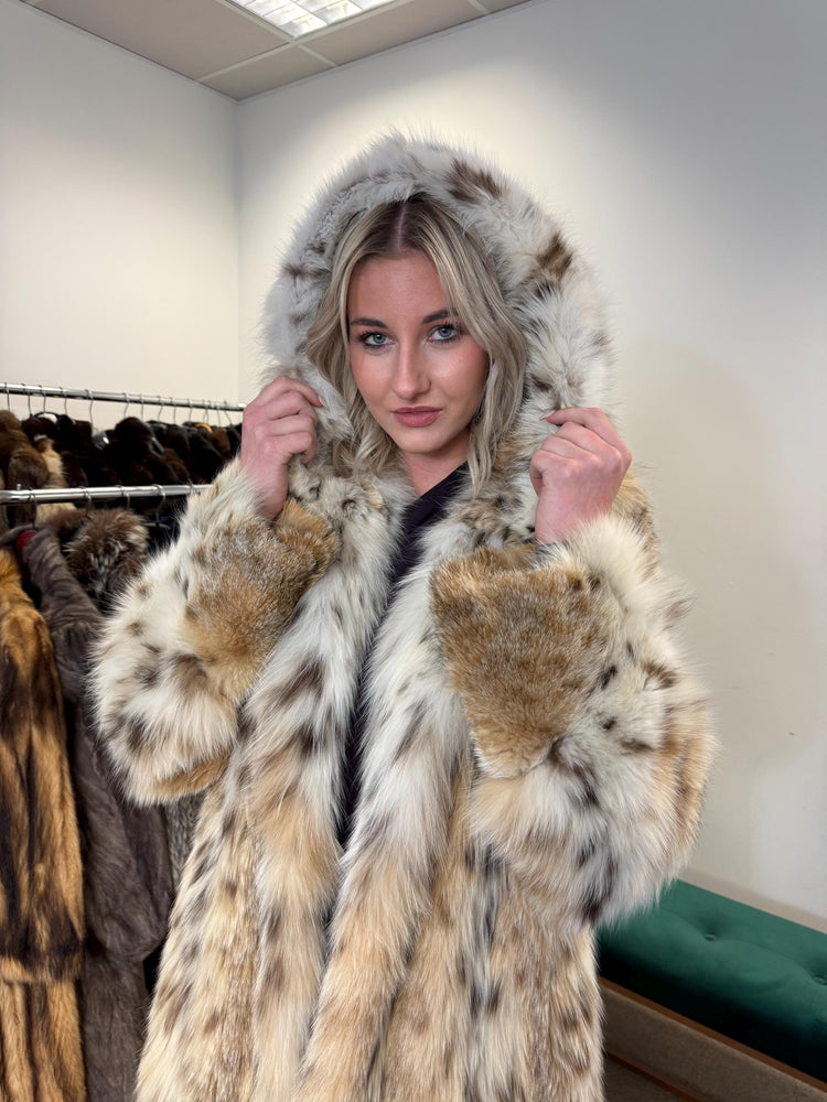 New Lynx Fur Coat, L/XL Size, Vintage Fur Coat, Real Lynx Coat, Long Lynx Coat, Women's Fur Coat, Hooded Fur Coat, Real Fur Coat, Lynx Coat