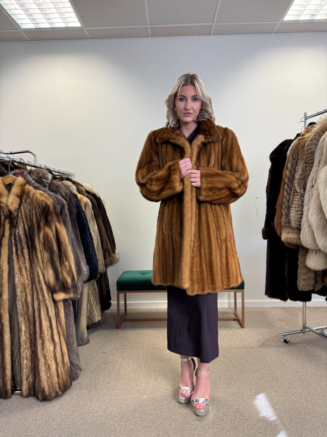 Mink Fur Coat, Large Size, Light Brown Mink Coat, Real Fur Coat, Vintage Fur Coat, Women's Fur Coat, Soft Mink Coat, Thick Mink Fur Coat