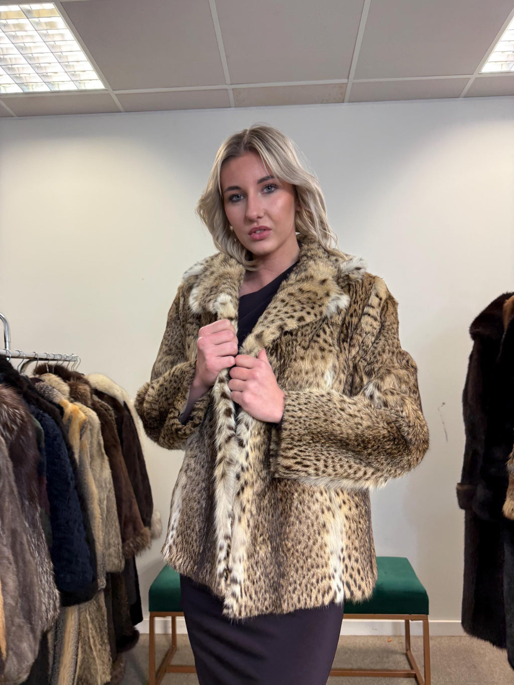 Lynx Fur Jacket, Medium Size, Real Fur Jacket, Vintage Fur Coat, Lynx Fur, Real Lynx Fur Coat, Women's Fur Coat, Luxurious Jacket, Lynx Fur