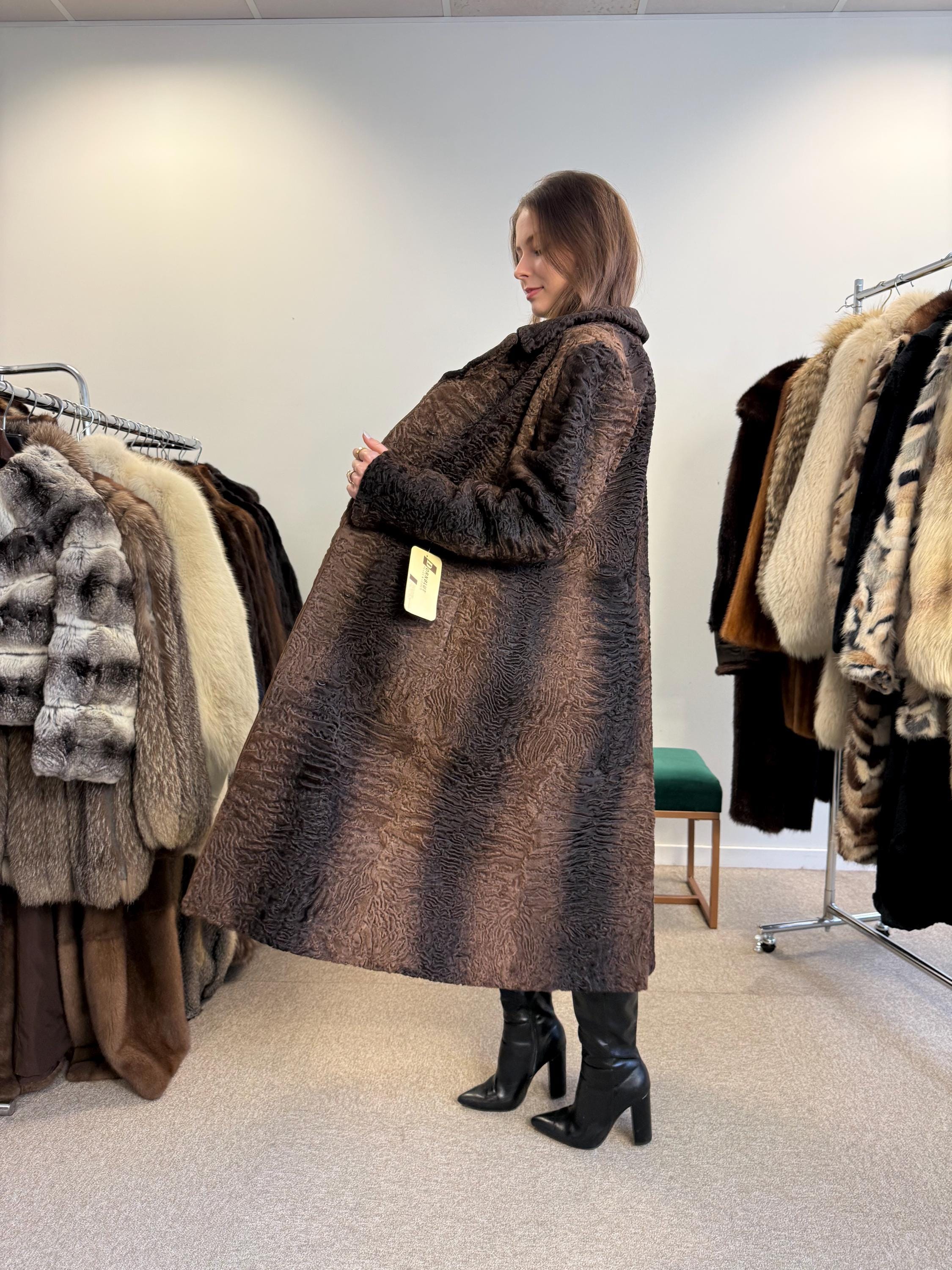 Brown Astrakhan Coat, Medium Size, Thick Fur Coat, Vintage Fur Coat, Real Fur Coat, Women's Fur Coat, Astrakhan Fur, Astrakhan Coat