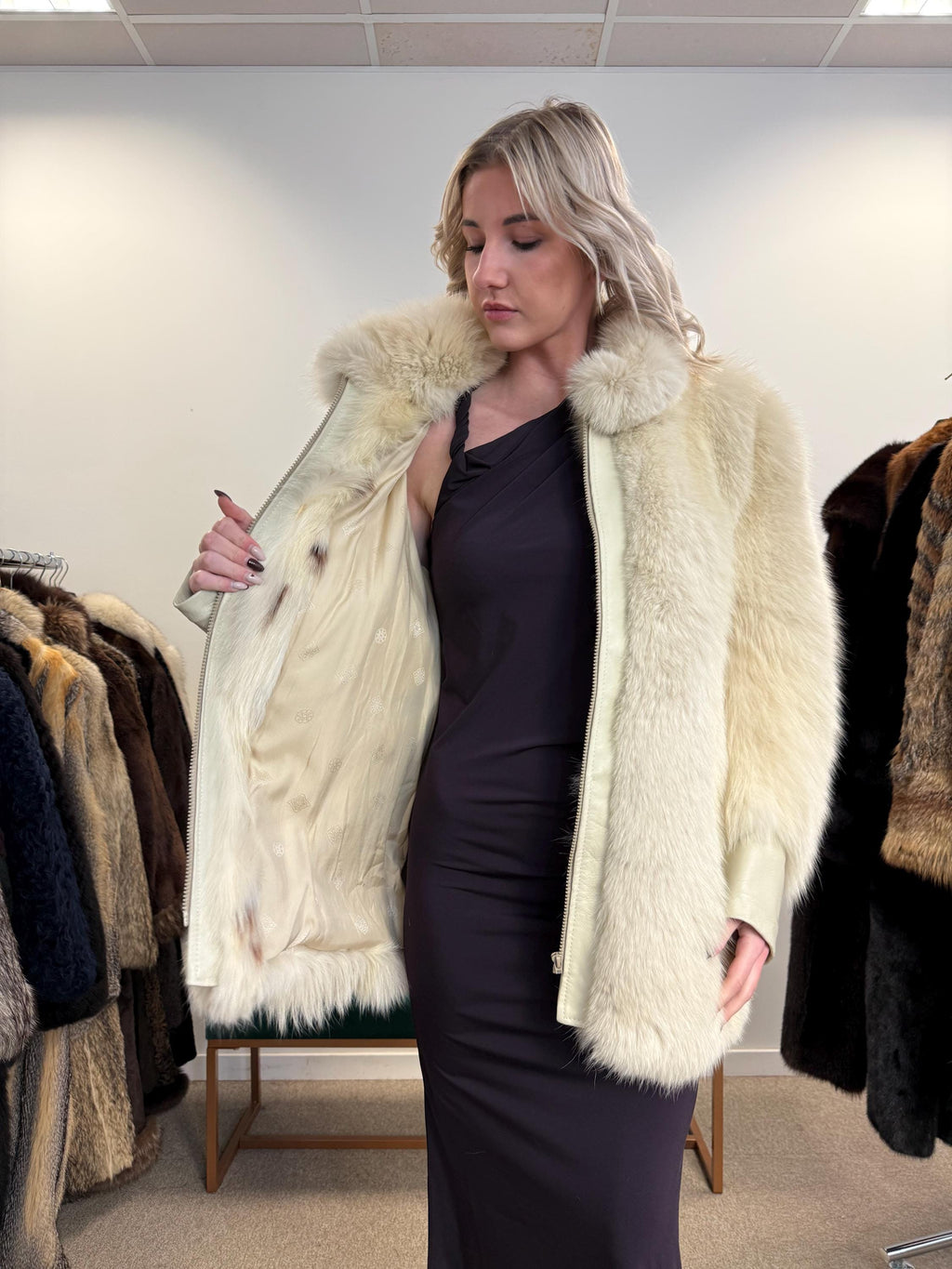 White Fox Fur Coat, Medium Size, Vintage Fur Coat, Women's Fur Coat, Zipper Fox Fur Coat, Real Fox, Soft Fur Coat, White Fox Coat, White Fox