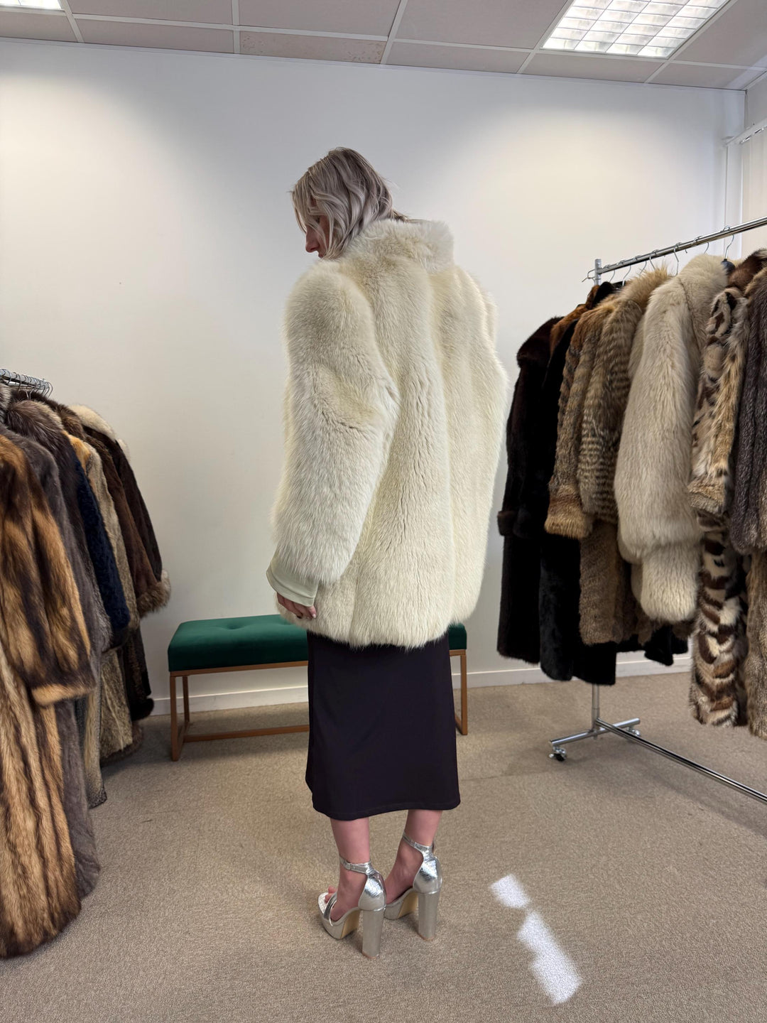 White Fox Fur Coat, Medium Size, Vintage Fur Coat, Women's Fur Coat, Zipper Fox Fur Coat, Real Fox, Soft Fur Coat, White Fox Coat, White Fox