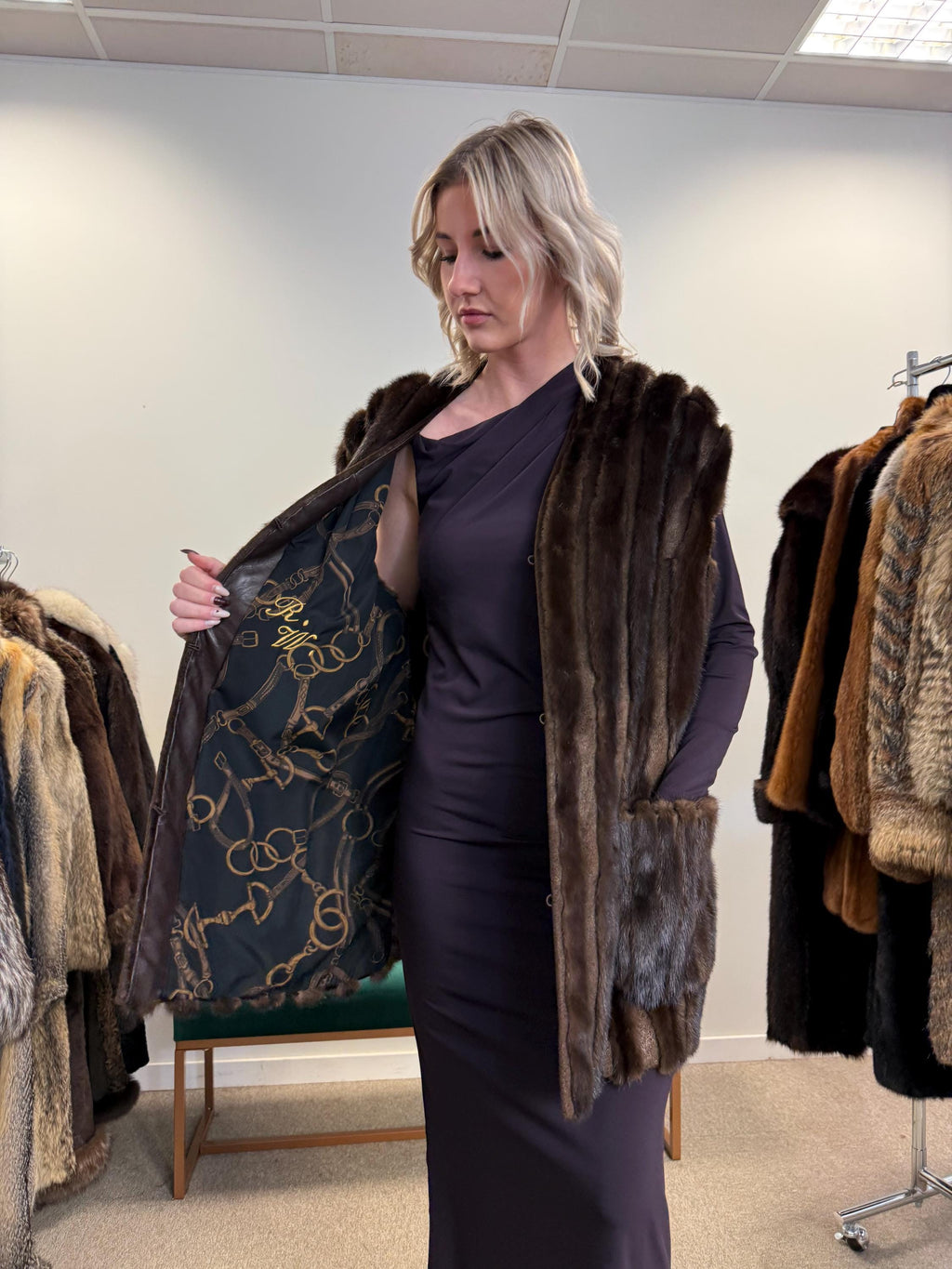 Brown Mink Vest, XXL Size, Real Mink Vest, Luxury Fur Vest, Vintage Fur Vest, Real Mink Fur, Women's Fur Coat, Soft Fur Vest, Mink Vest Fur