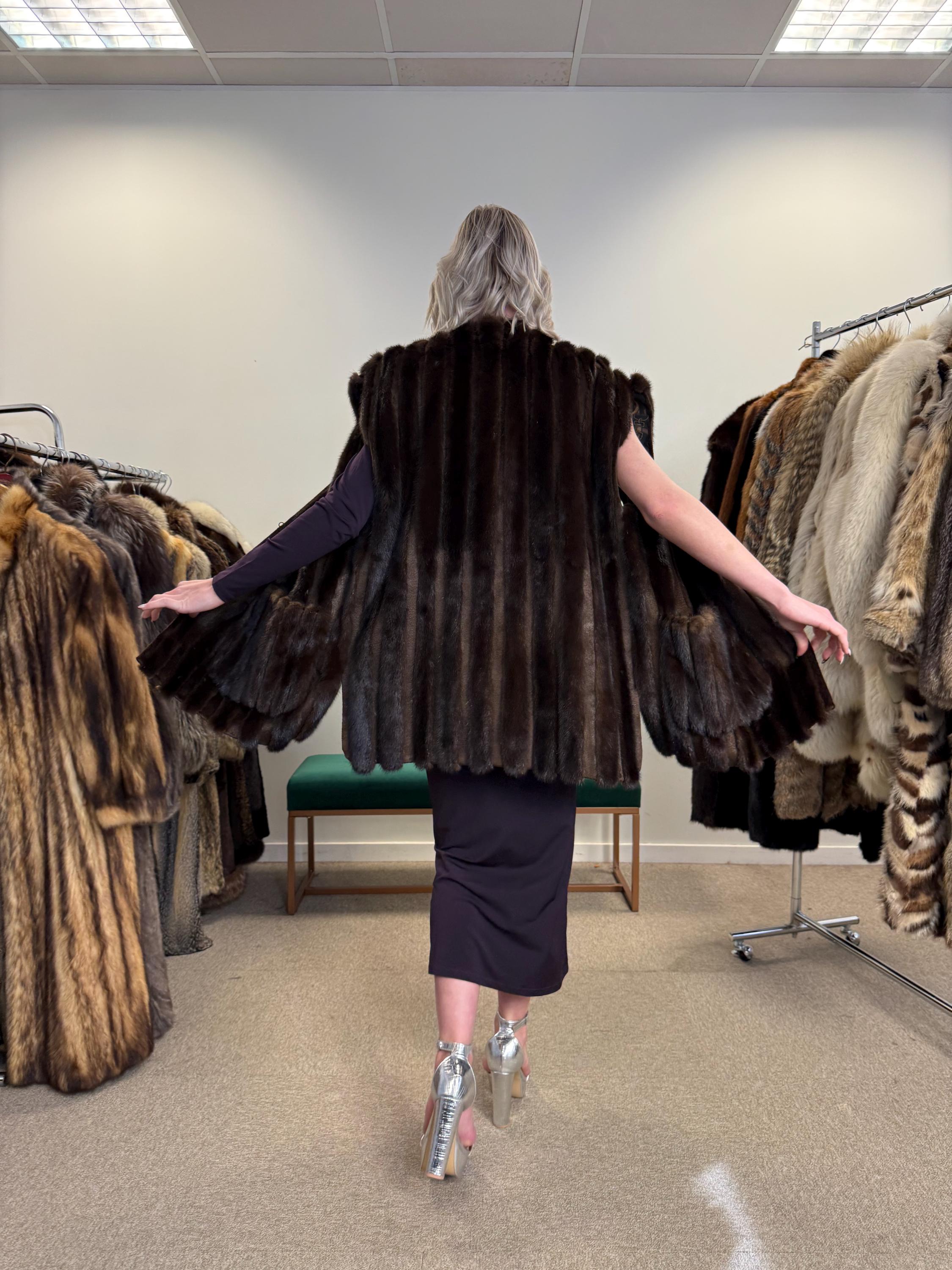 Brown Mink Vest, XXL Size, Real Mink Vest, Luxury Fur Vest, Vintage Fur Vest, Real Mink Fur, Women's Fur Coat, Soft Fur Vest, Mink Vest Fur