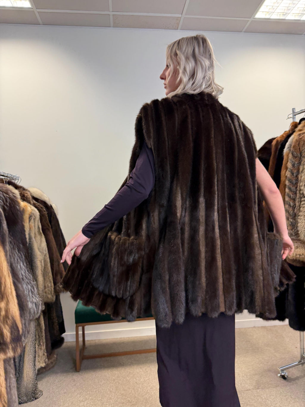 Brown Mink Vest, XXL Size, Real Mink Vest, Luxury Fur Vest, Vintage Fur Vest, Real Mink Fur, Women's Fur Coat, Soft Fur Vest, Mink Vest Fur