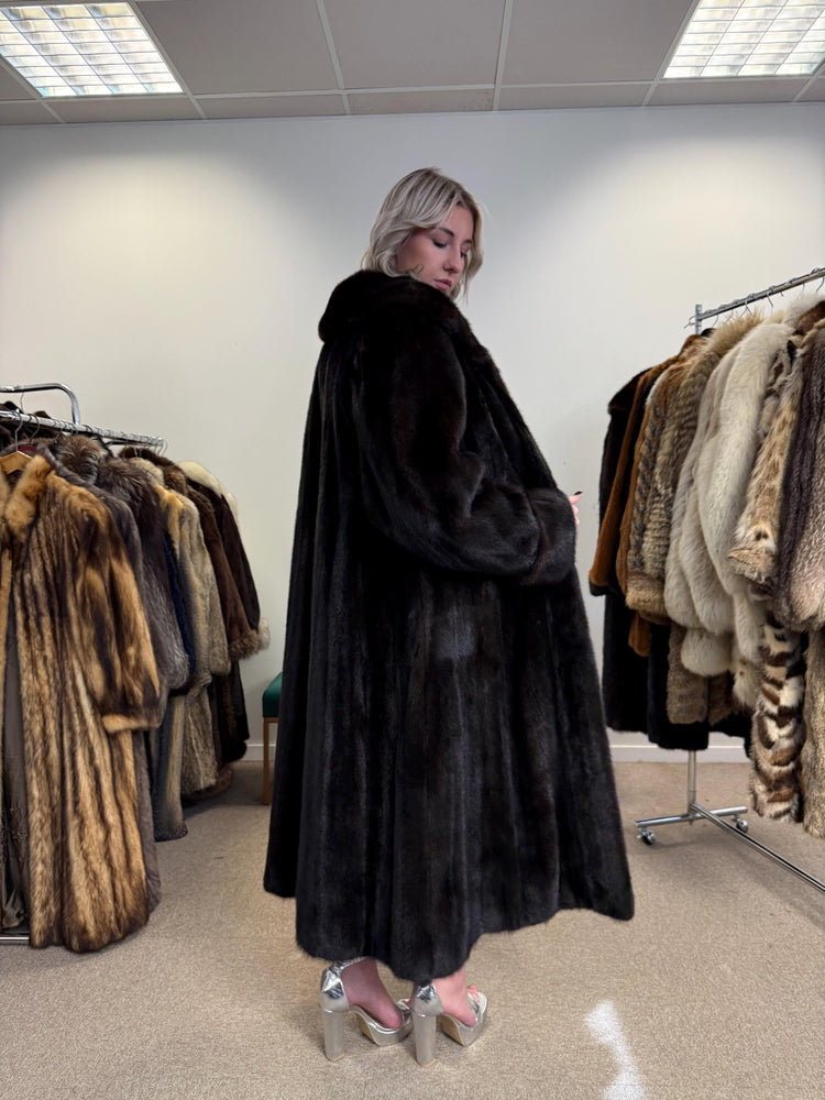 Blackgama Mink Fur Coat, Medium Size, Mink Coat, Real Fur Coat, Fur Coats, Mink Fur Coat, Brown Mink, Brown Mink Coat, Women's Fur Coat, Fur