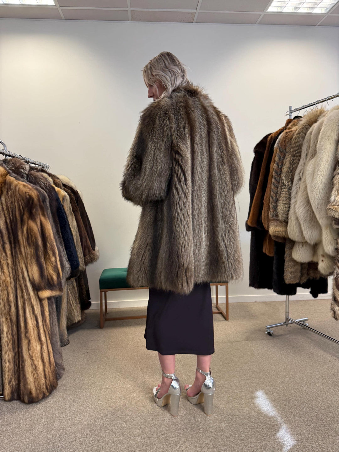 Raccoon Fur Coat, Medium Size, Vintage Fur Coat, Real Fur Coat, Raccoon Fur, Women's Fur Coat, Soft Fur Coat, Thick Raccoon Fur, Raccoon Fur