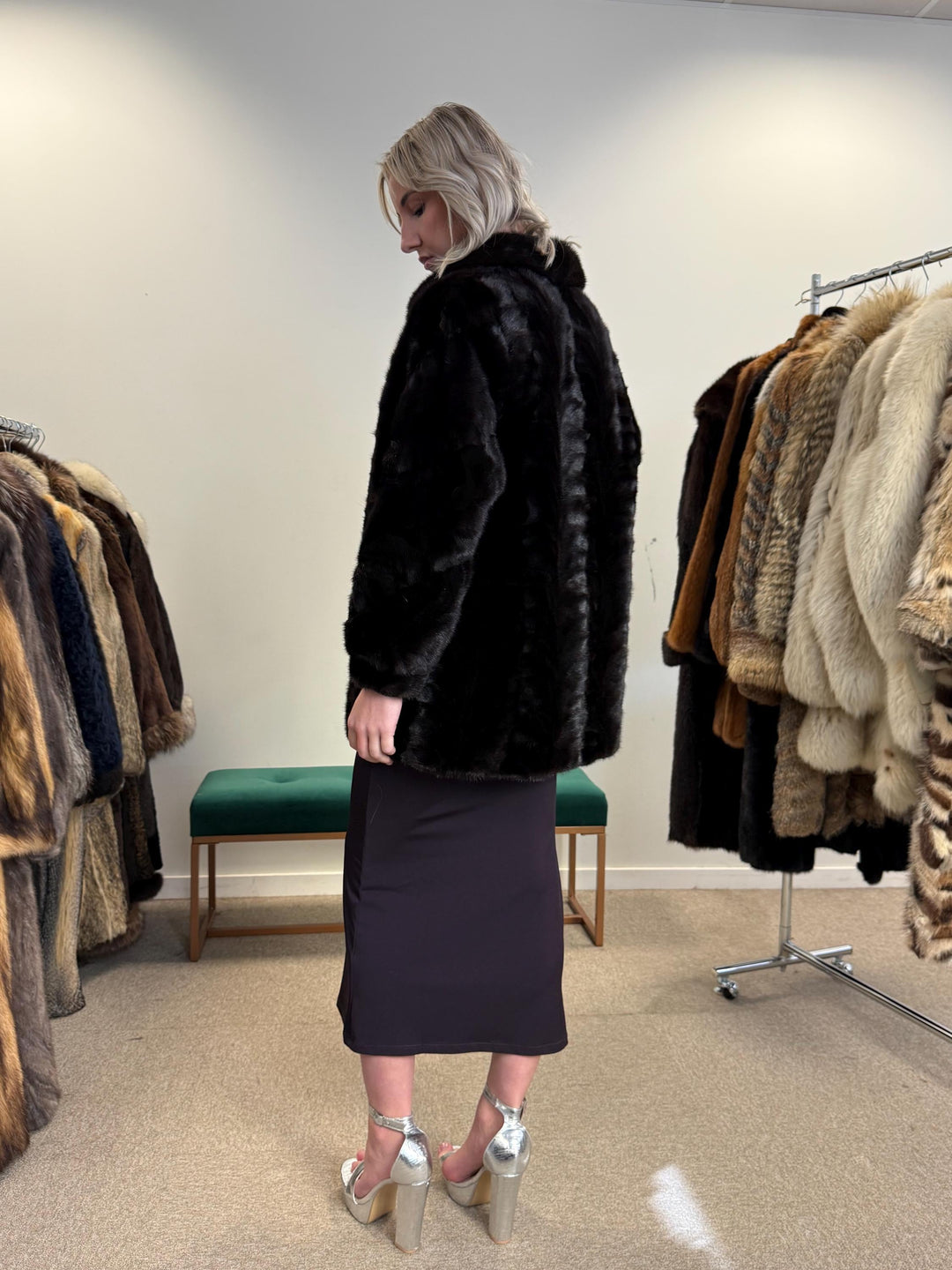 Short Brown Mink Jacket, Small Size, Brown Mink Jacket, Vintage Fur Coat, Real Mink Jacket, Mink Jacket Women, Soft Fur Jacket, Brown Mink