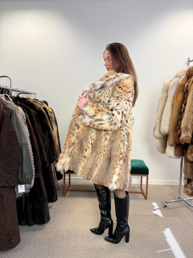 Lynx fur jacket, hooded fur jacket, medium new fur coat, real fur coat, lynx coat, excellent condition, handmade fur coat