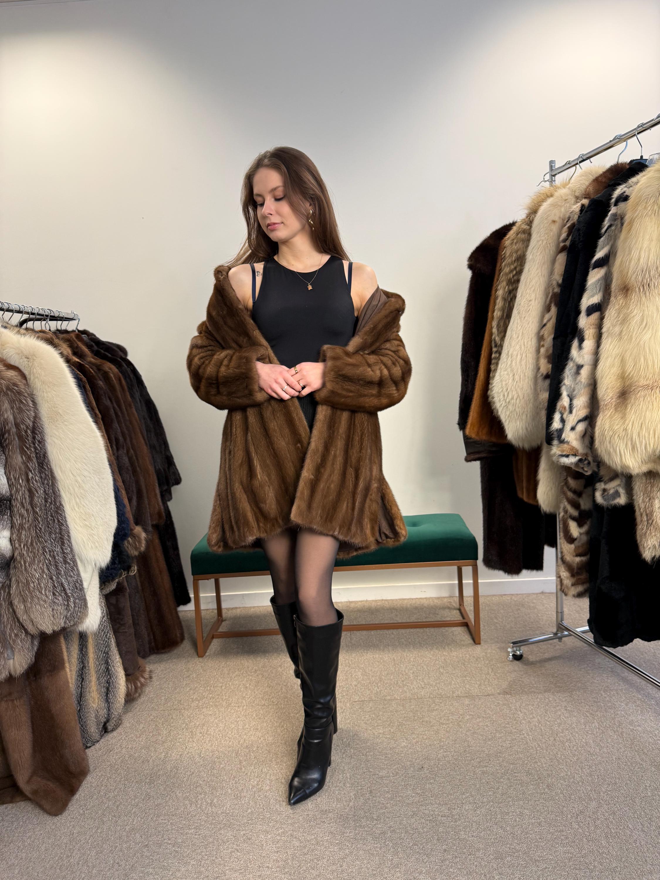 Soft Mink Coat, Thick Mink Coat, Medium Size, Brown Mink Coat, Vintage Fur Coat, Women's Fur Coat, Mink Coat, Swinger Brown Mink