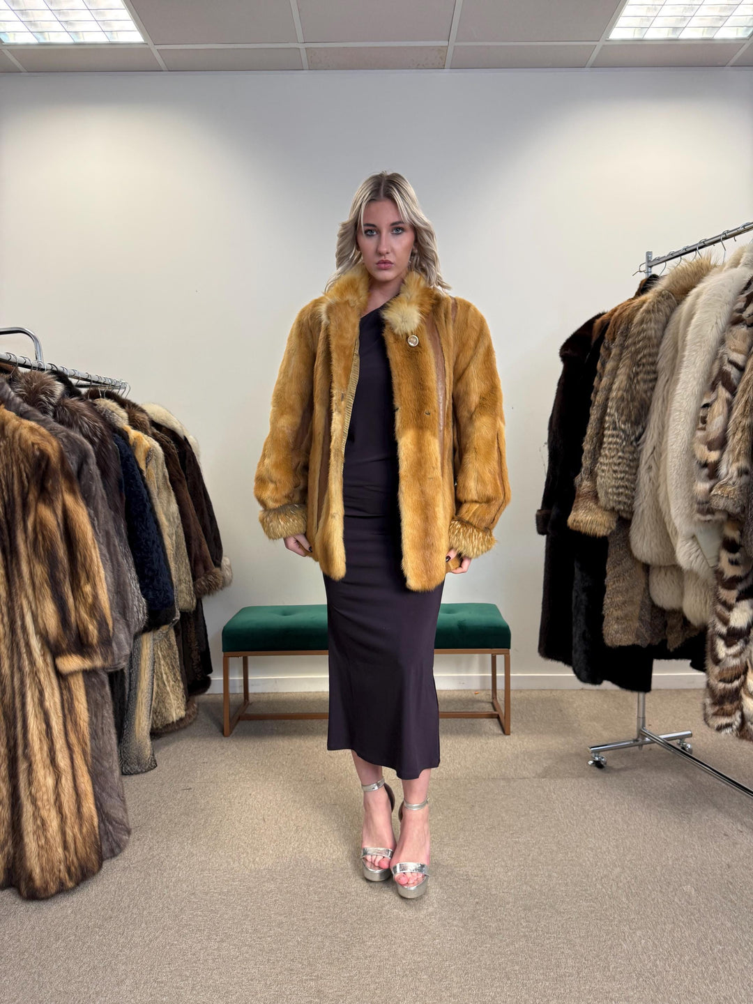 Golden Mink Fur Jacket, Medium Size, Mink Fur Jacket, Golden Mink, Real Fur Jacket, Vintage Fur Coat, Women's Fur Jacket, Mink Jacket