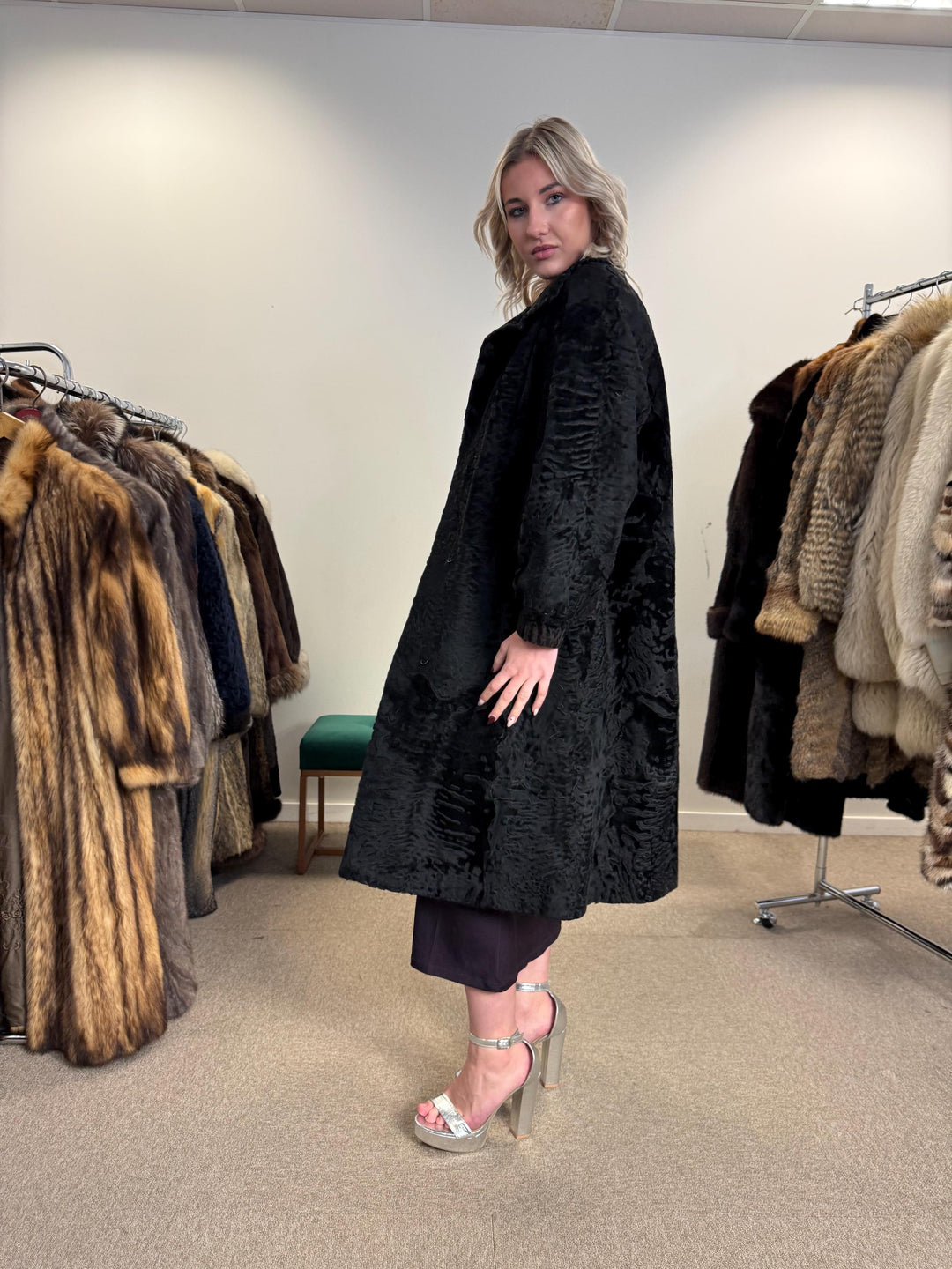 Long Astrakhan Coat, Medium Size, Astrakhan Fur Coat, Real Fur Coat, Astrakhan Fur Coat, Vintage Fur Coat, Women's Coat, Thick Fur Coat