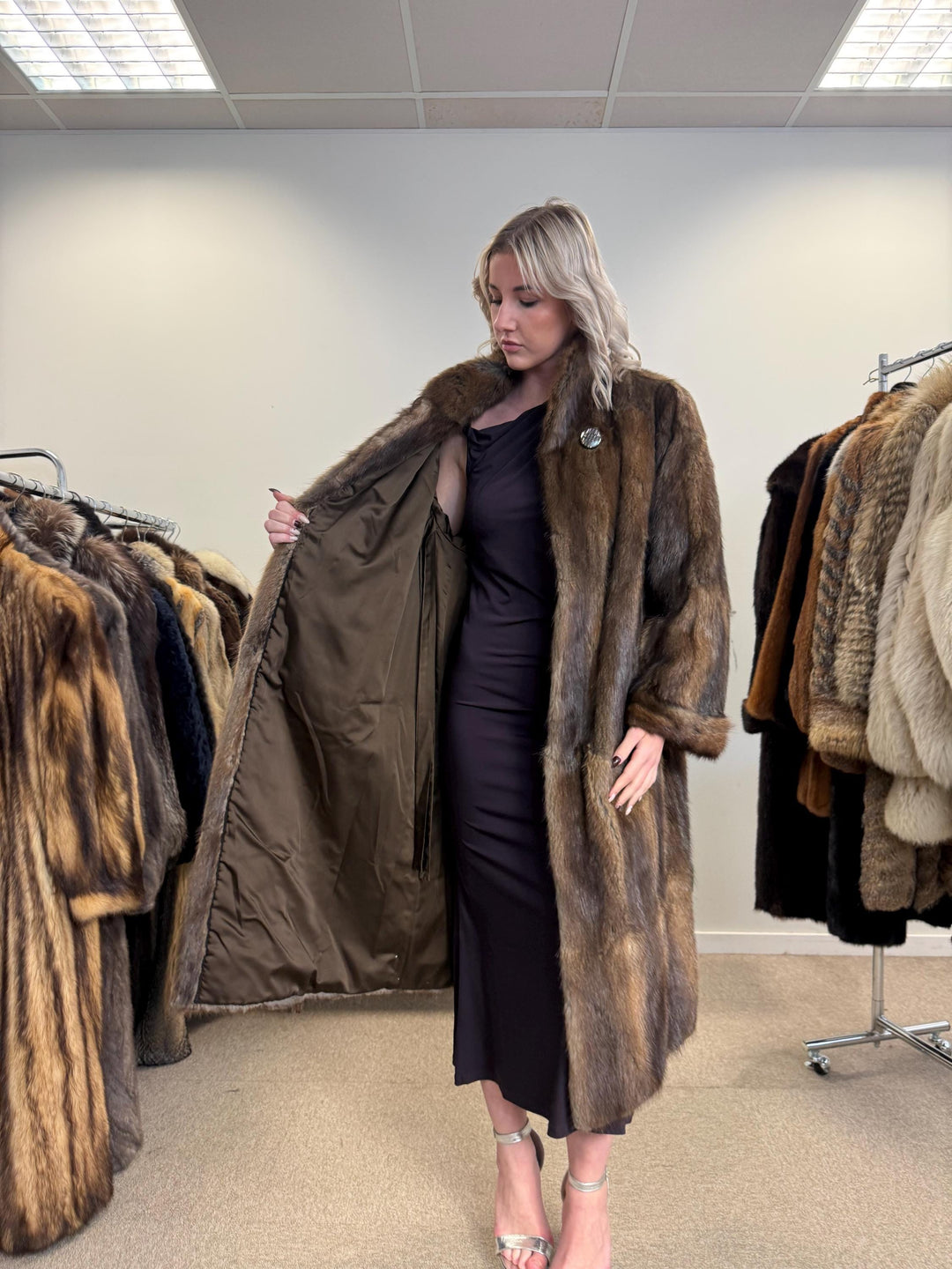 Long Bisam Fur Coat, Large Size, Bisam Fur Coat, Real Fur Coat, Bisam Fur, Vintage Fur Coat, Women's Coat, Thick Fur Coat, Brown Bisam Coat