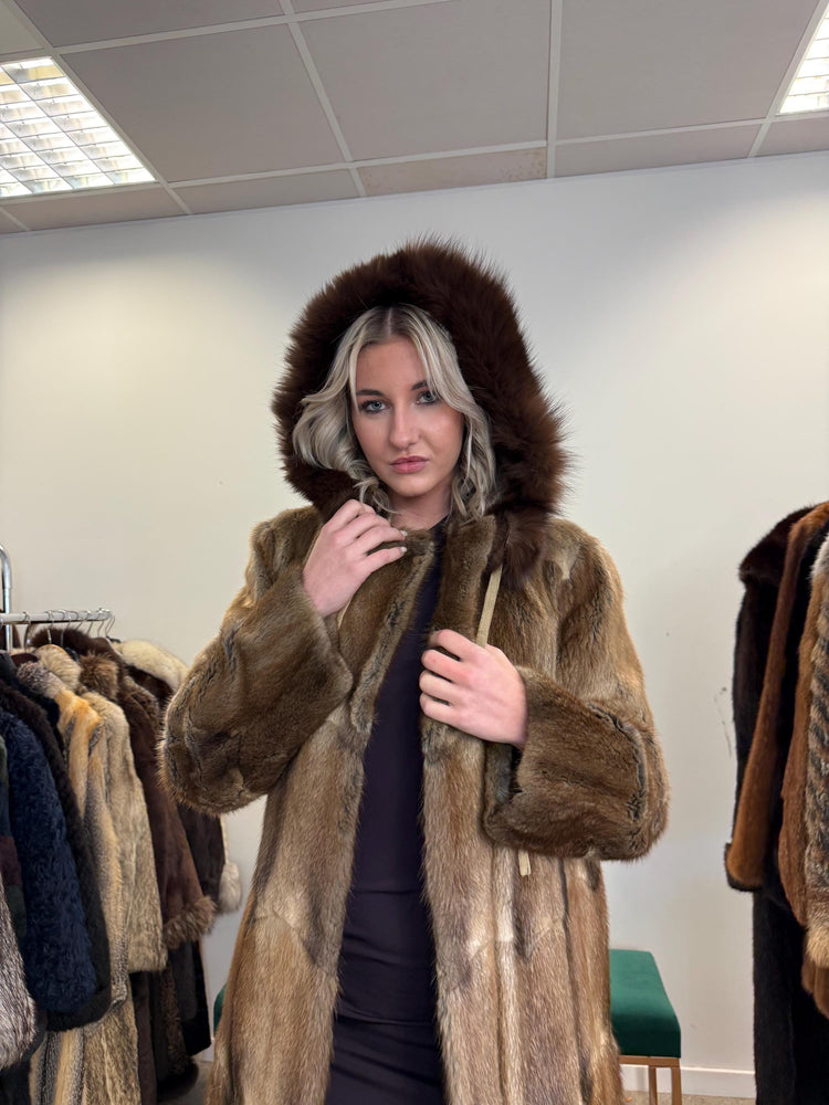 Muskrat Fur Coat, Hooded Muskrat Coat, Medium Size, Vintage Fur Coat, Soft Muskrat Coat, Brown Fur Coat, Women's Fur Coat, Real Muskrat Fur