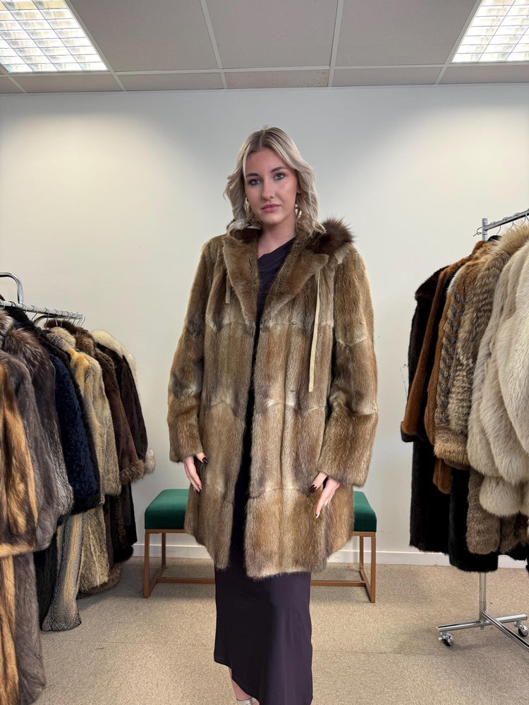 Muskrat Fur Coat, Hooded Muskrat Coat, Medium Size, Vintage Fur Coat, Soft Muskrat Coat, Brown Fur Coat, Women's Fur Coat, Real Muskrat Fur