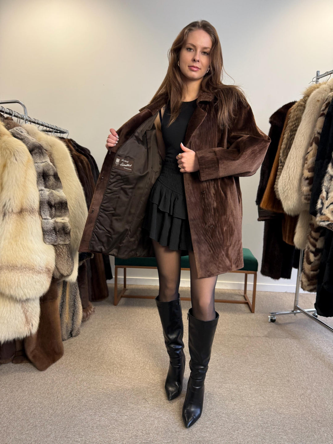 Dark Brown Velvet Fur Jacket, Vintage Lackotter Fur, Large Size, Sheared Muskrat Seal-Look Coat, Luxury Fur Jacket, Velvet Jacket, Luxury