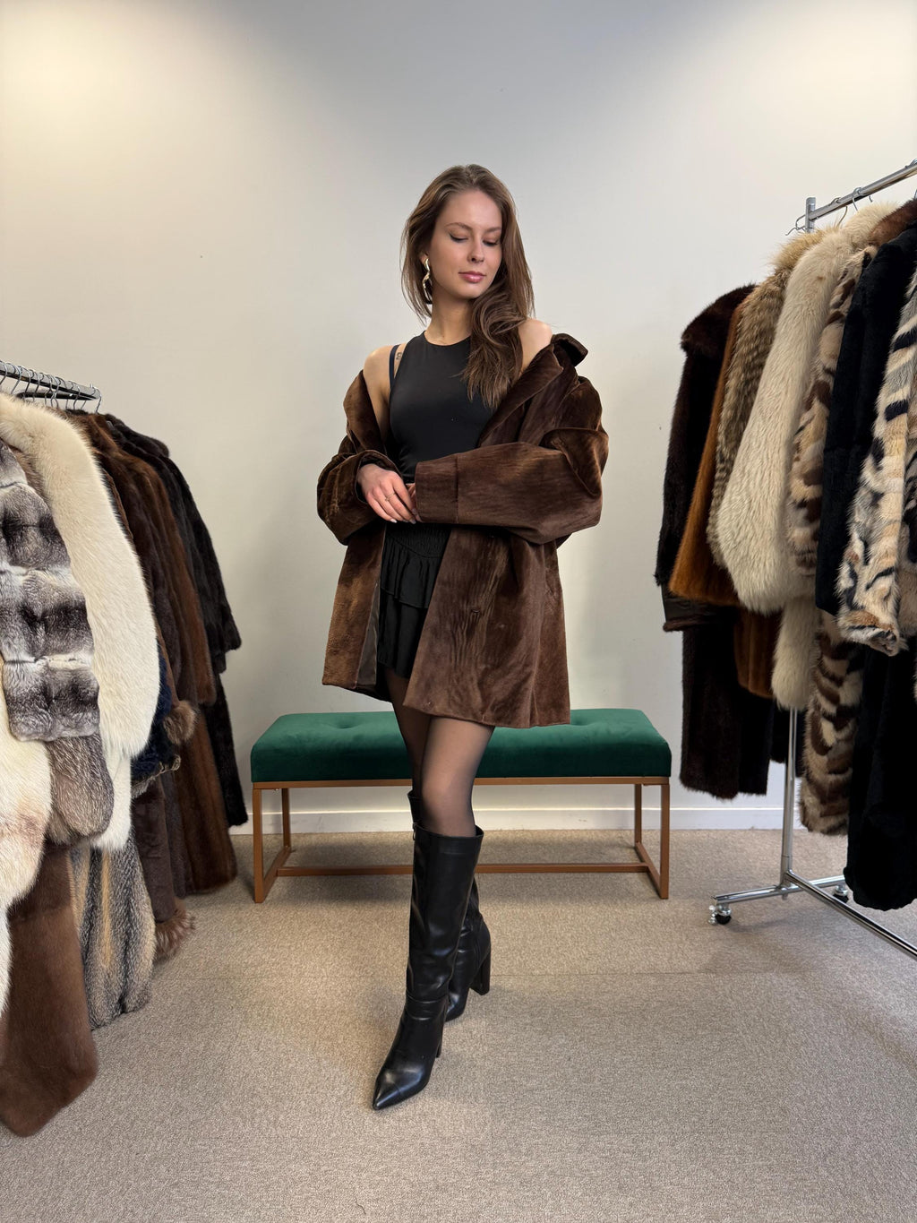 Dark Brown Velvet Fur Jacket, Vintage Lackotter Fur, Large Size, Sheared Muskrat Seal-Look Coat, Luxury Fur Jacket, Velvet Jacket, Luxury
