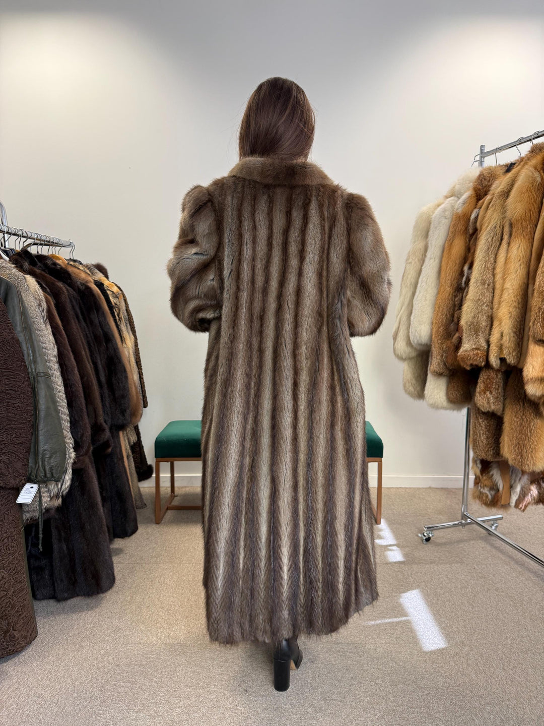 Luxury Muskrat Fur Coat, XXL Size, Long Muskrat Coat, Soft Fur Coat, Vintage Fur Coat, Real Muskrat Coat, Full Length Fur Coat