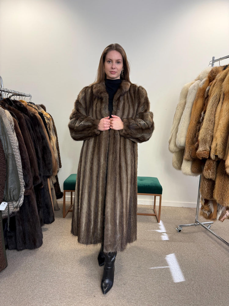 Luxury Muskrat Fur Coat, XXL Size, Long Muskrat Coat, Soft Fur Coat, Vintage Fur Coat, Real Muskrat Coat, Full Length Fur Coat