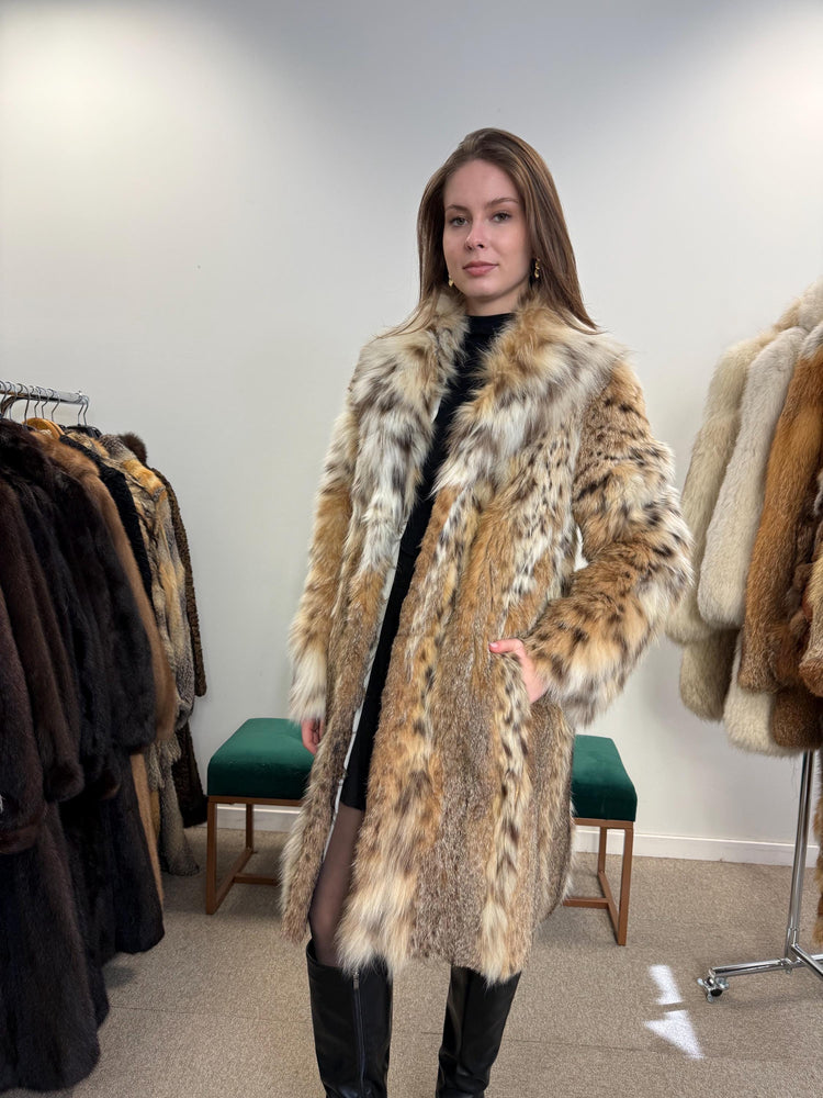 Lynx fur jacket, hooded fur jacket, medium new fur coat, real fur coat, lynx coat, excellent condition, handmade fur coat