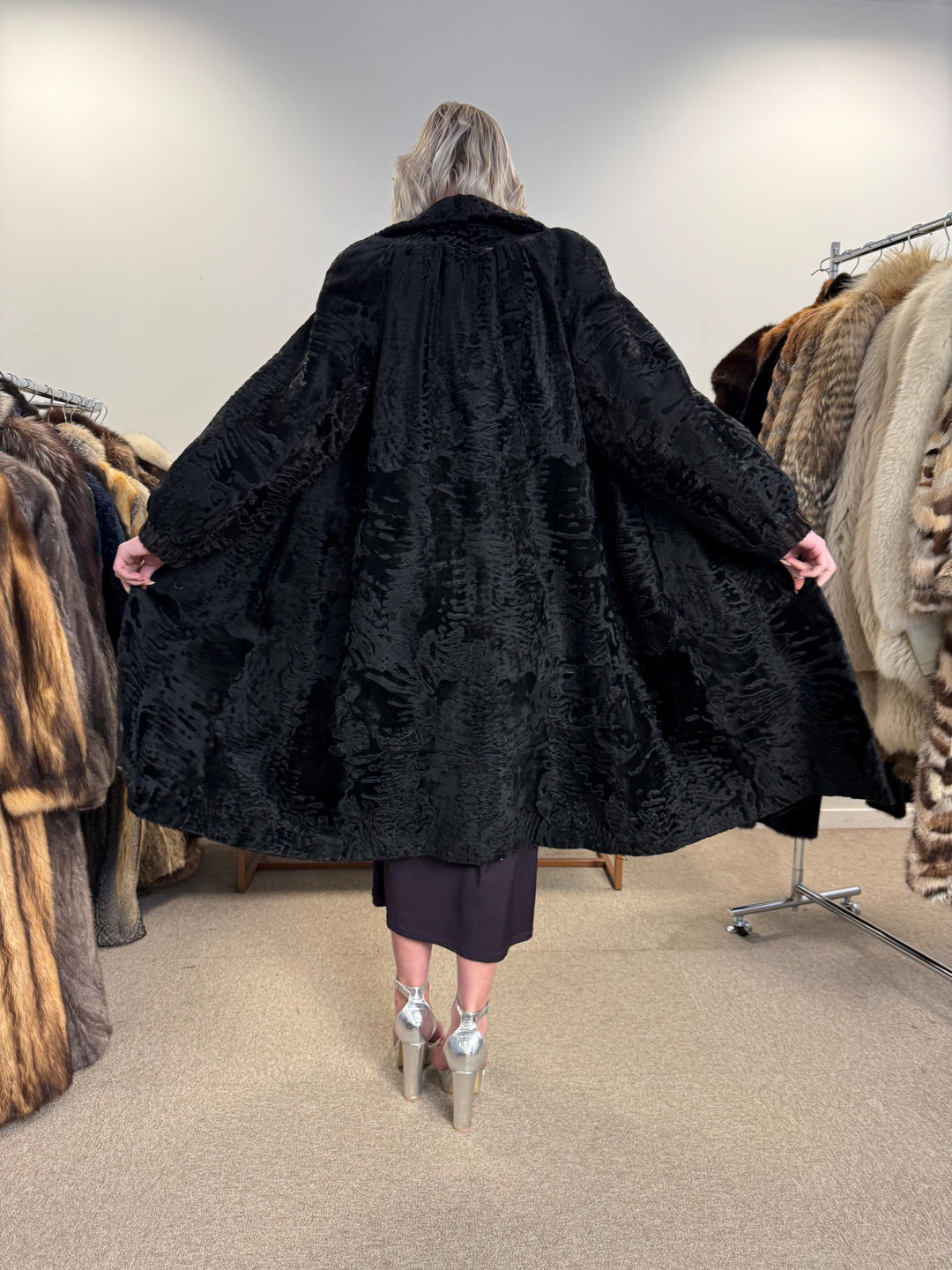 Long Astrakhan Coat, Medium Size, Astrakhan Fur Coat, Real Fur Coat, Astrakhan Fur Coat, Vintage Fur Coat, Women's Coat, Thick Fur Coat