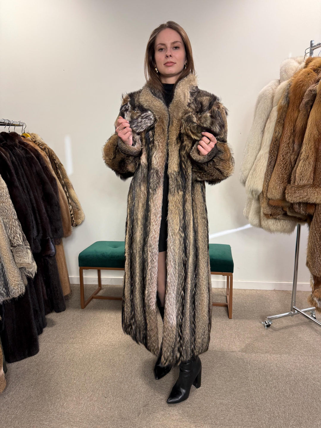 Full-Length Coyote Fur Coat, Large Size, Women's Fur Coat, Real Coyote Fur Coat, Coyote Coat Women, Vintage Fur Coat, Real Coyote Coat, Fur