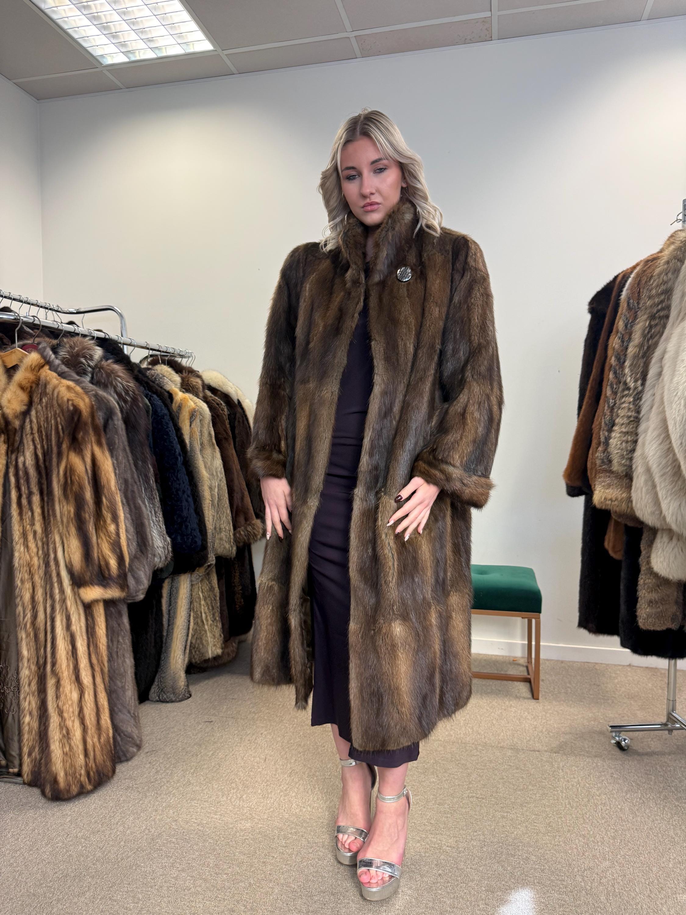 Long Bisam Fur Coat, Large Size, Bisam Fur Coat, Real Fur Coat, Bisam Fur, Vintage Fur Coat, Women's Coat, Thick Fur Coat, Brown Bisam Coat