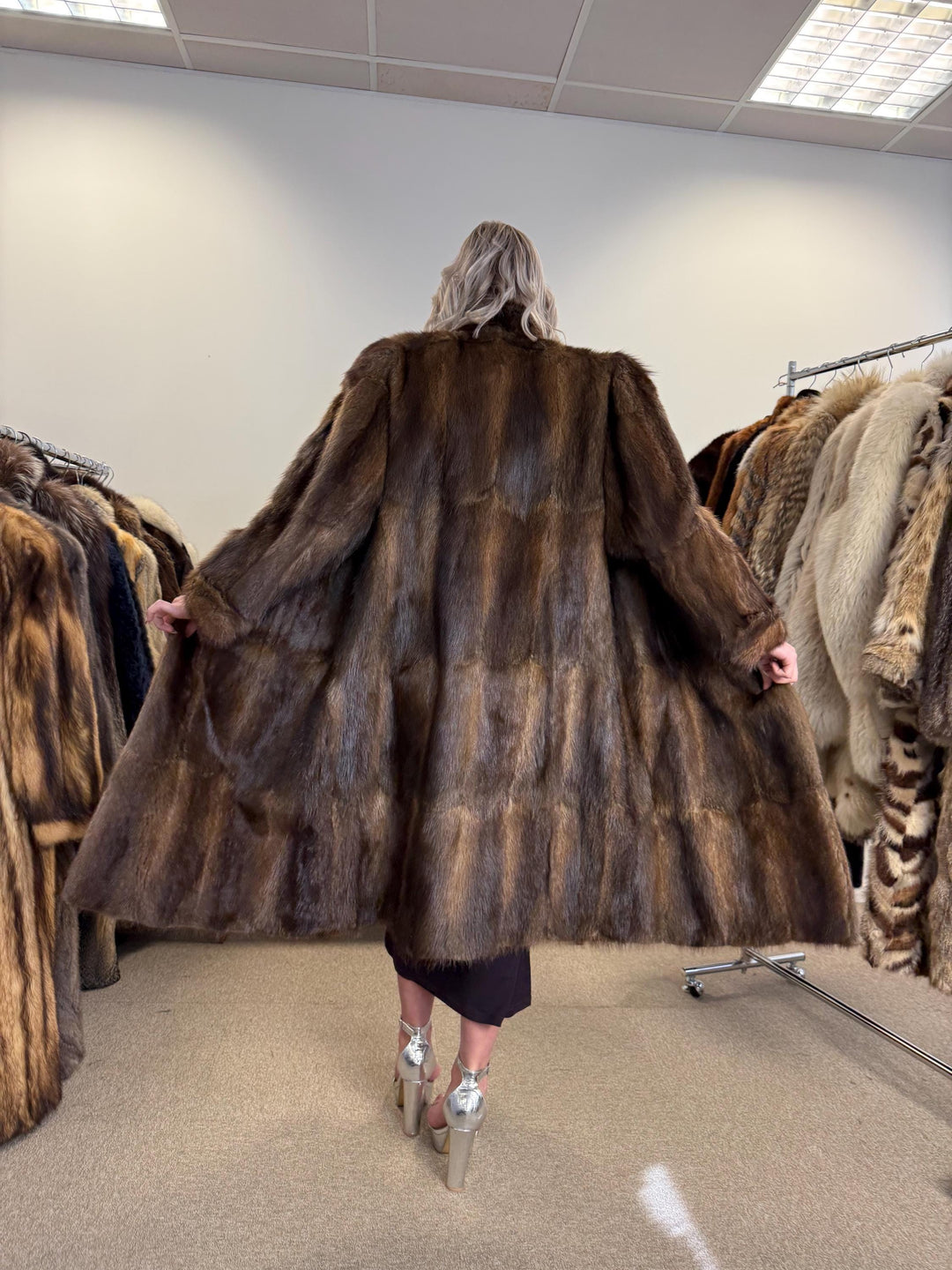 Long Bisam Fur Coat, Large Size, Bisam Fur Coat, Real Fur Coat, Bisam Fur, Vintage Fur Coat, Women's Coat, Thick Fur Coat, Brown Bisam Coat