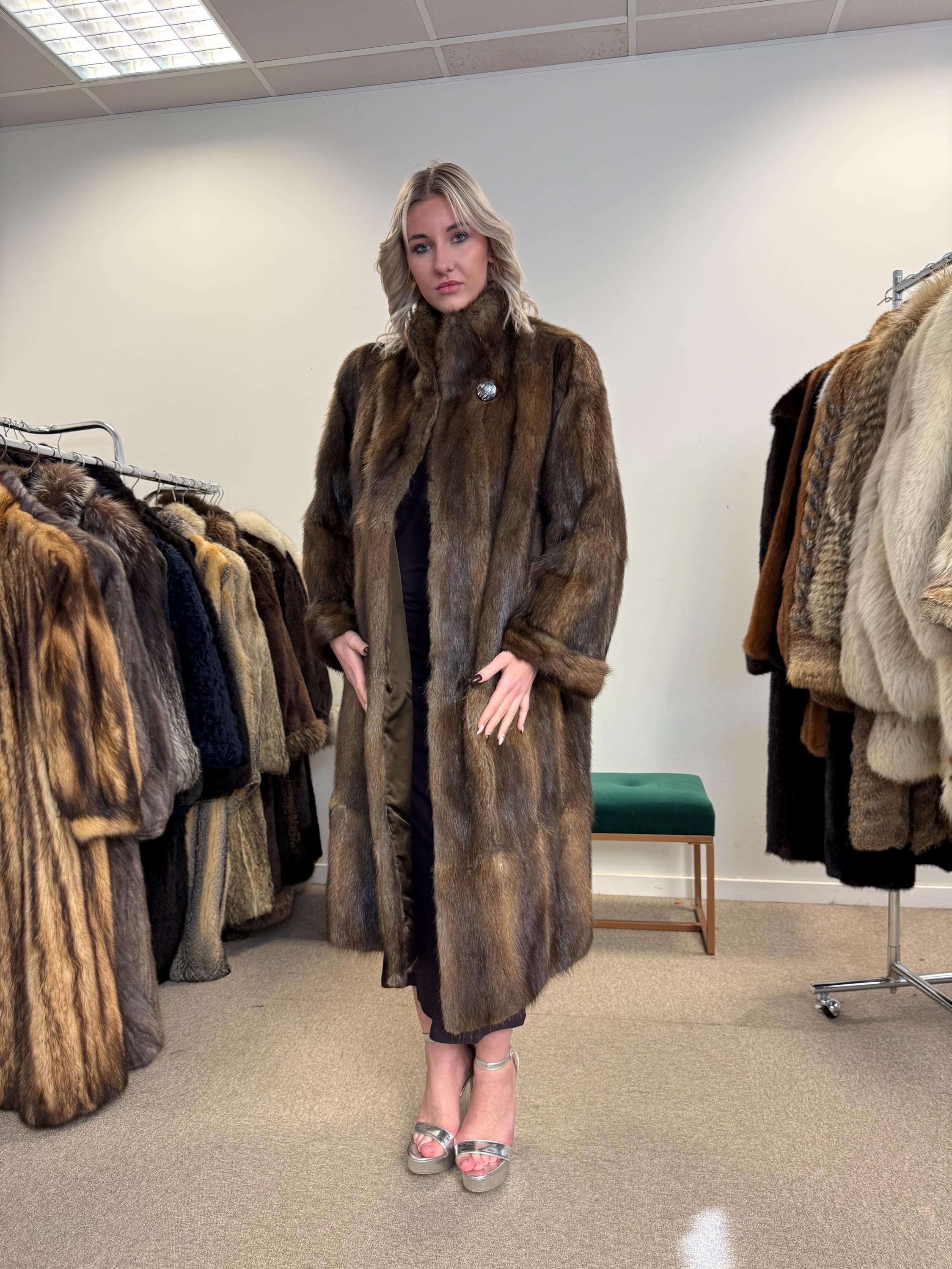 Long Bisam Fur Coat, Large Size, Bisam Fur Coat, Real Fur Coat, Bisam Fur, Vintage Fur Coat, Women's Coat, Thick Fur Coat, Brown Bisam Coat
