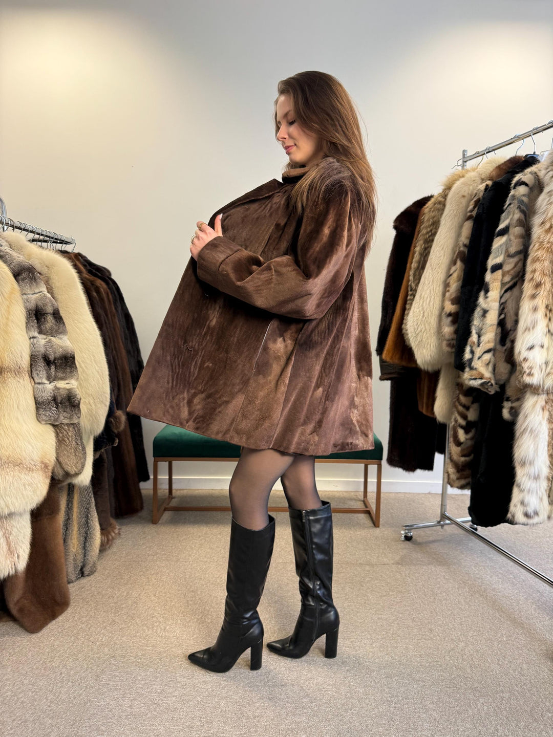 Dark Brown Velvet Fur Jacket, Vintage Lackotter Fur, Large Size, Sheared Muskrat Seal-Look Coat, Luxury Fur Jacket, Velvet Jacket, Luxury