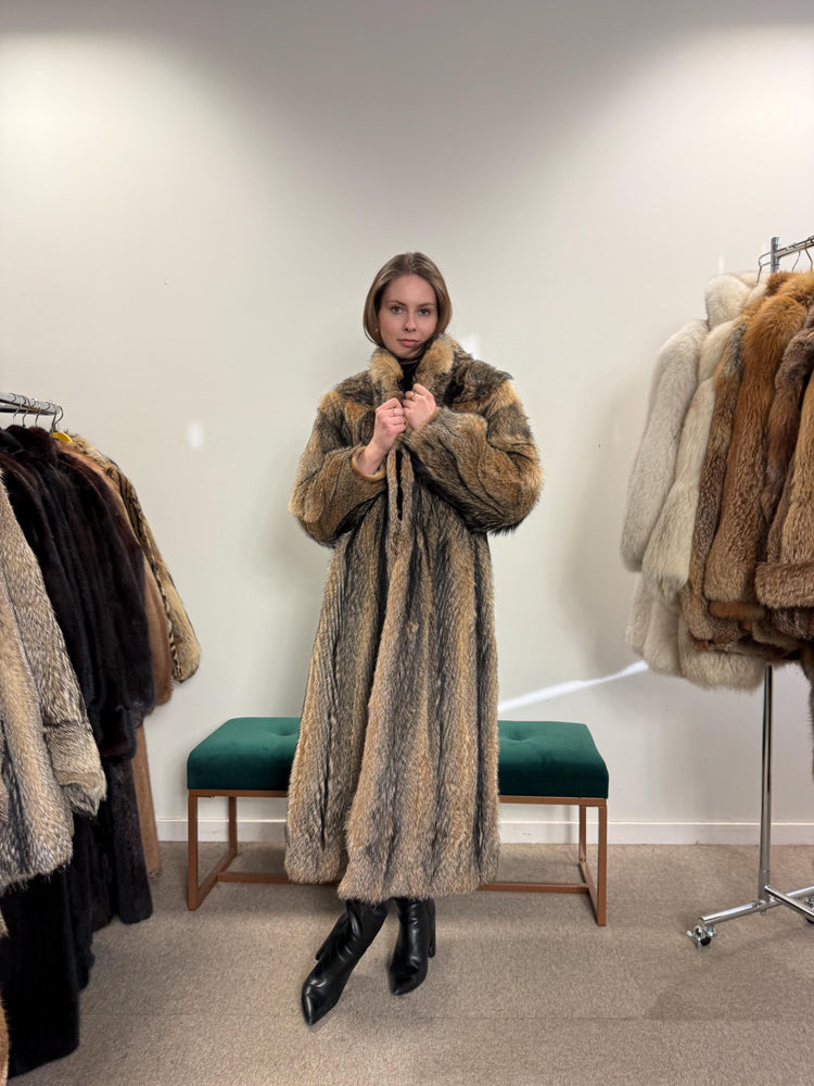 Full-Length Coyote Fur Coat, small Size, Women's Fur Coat, Real Coyote Fur Coat, Coyote Coat Women, Vintage Fur Coat, Real Coyote Coat, Fur