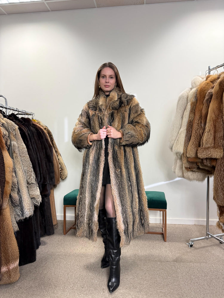 Full-Length Coyote Fur Coat, small Size, Women's Fur Coat, Real Coyote Fur Coat, Coyote Coat Women, Vintage Fur Coat, Real Coyote Coat, Fur