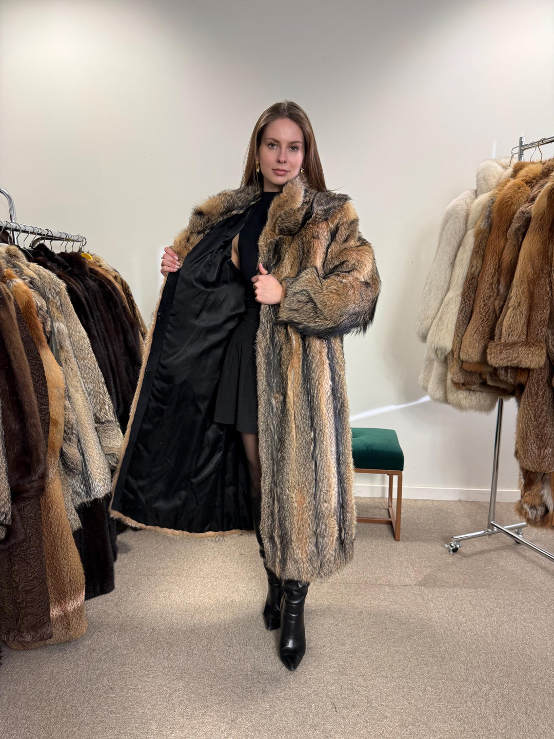 Full-Length Coyote Fur Coat, small Size, Women's Fur Coat, Real Coyote Fur Coat, Coyote Coat Women, Vintage Fur Coat, Real Coyote Coat, Fur