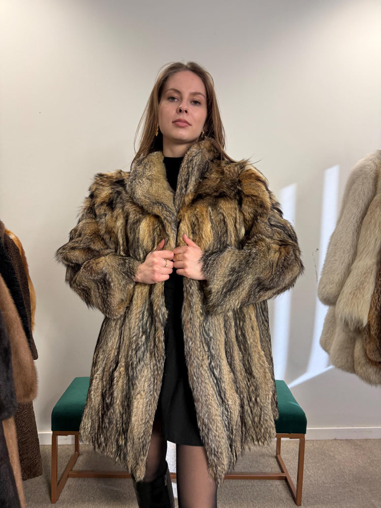 Coyote Fur Coat, Medium Size, Real Fur with Perfect Black Lining, Vintage Style, Luxurious and Warm Women's Outerwear, Coyote Fur Jacket