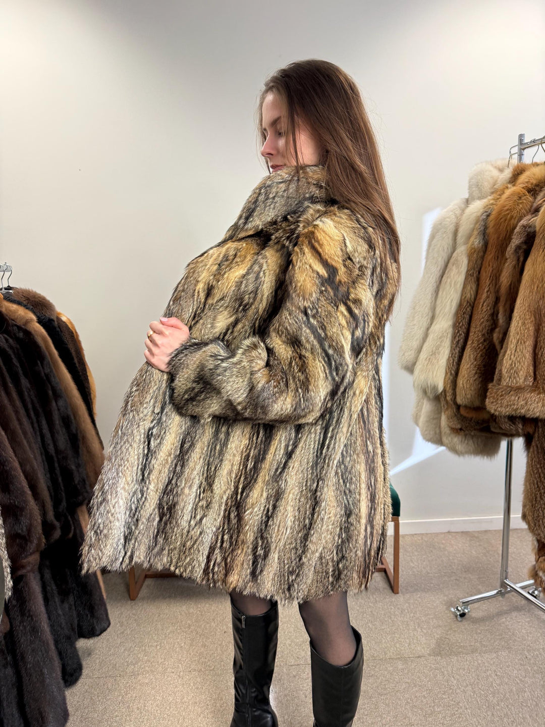 Coyote Fur Coat, Medium Size, Real Fur with Perfect Black Lining, Vintage Style, Luxurious and Warm Women's Outerwear, Coyote Fur Jacket